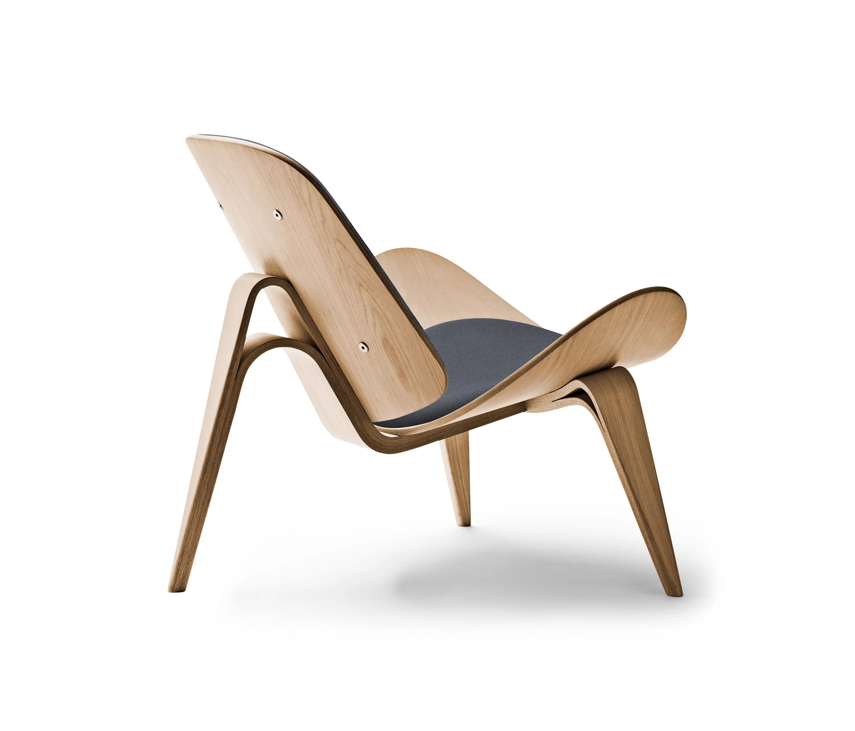 Carl Hansen & Søn - CH07 | Shell Chair