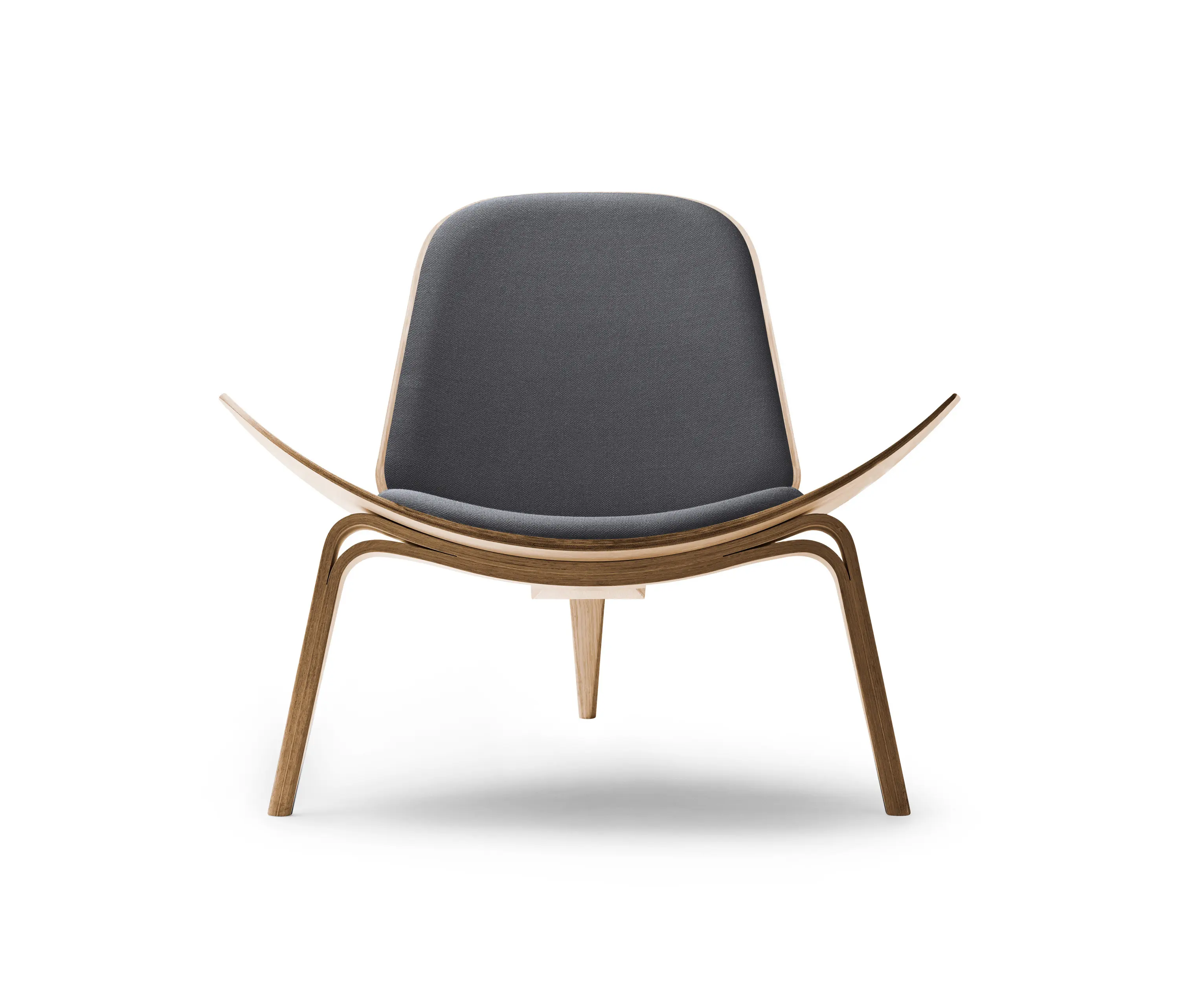 Carl Hansen & Søn - CH07 | Shell Chair