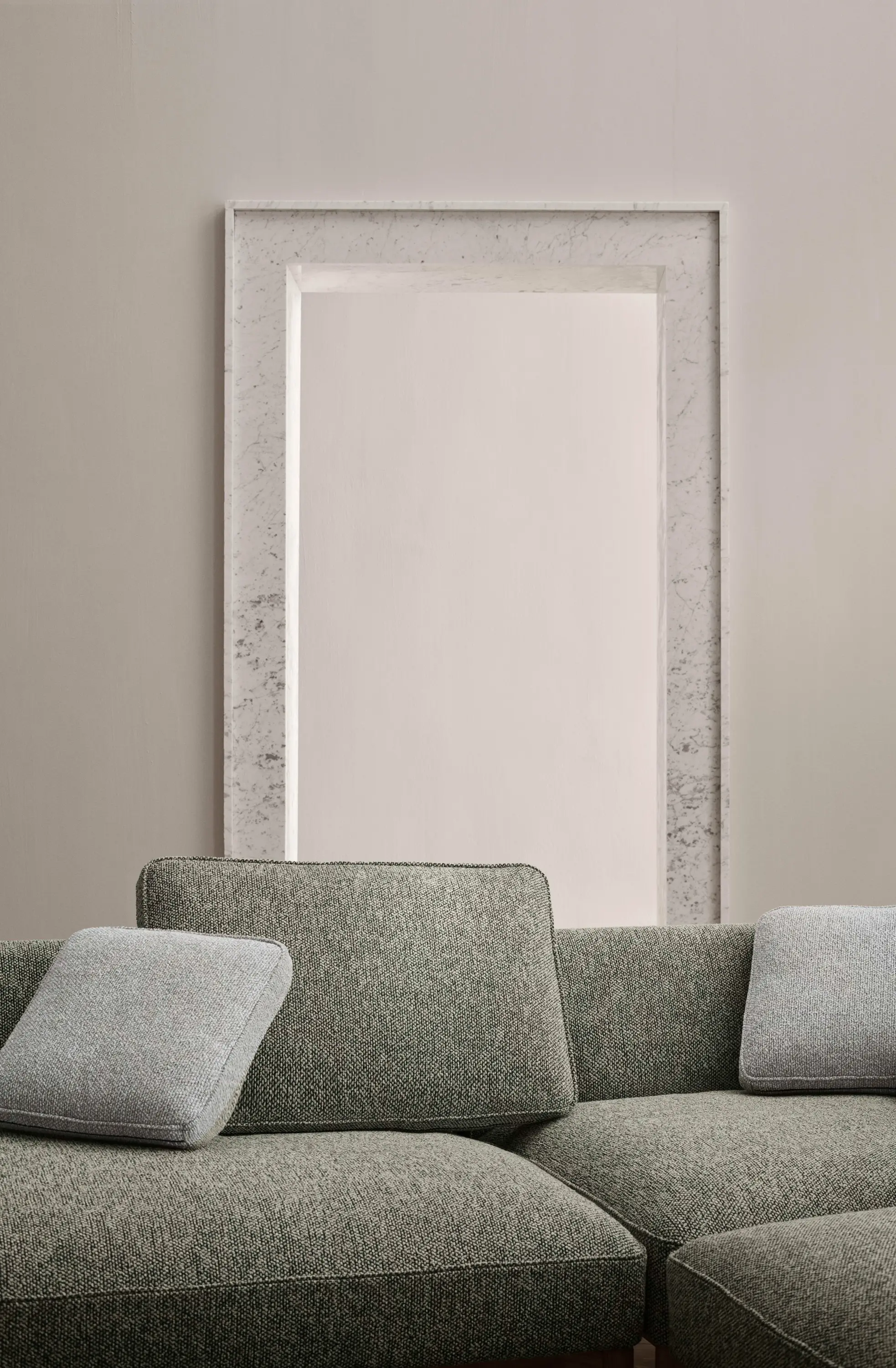 E300 | EMBRACE SOFA - Sofas from Carl Hansen & Søn | Architonic