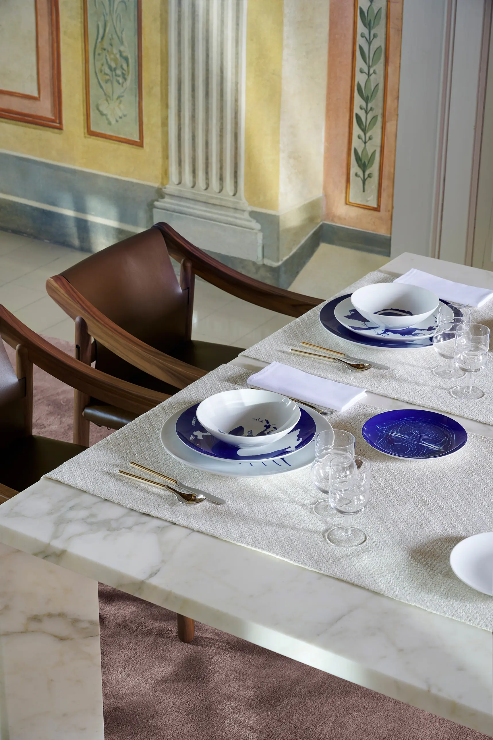 Cassina - Le Monde de Charlotte Perriand | Tronc