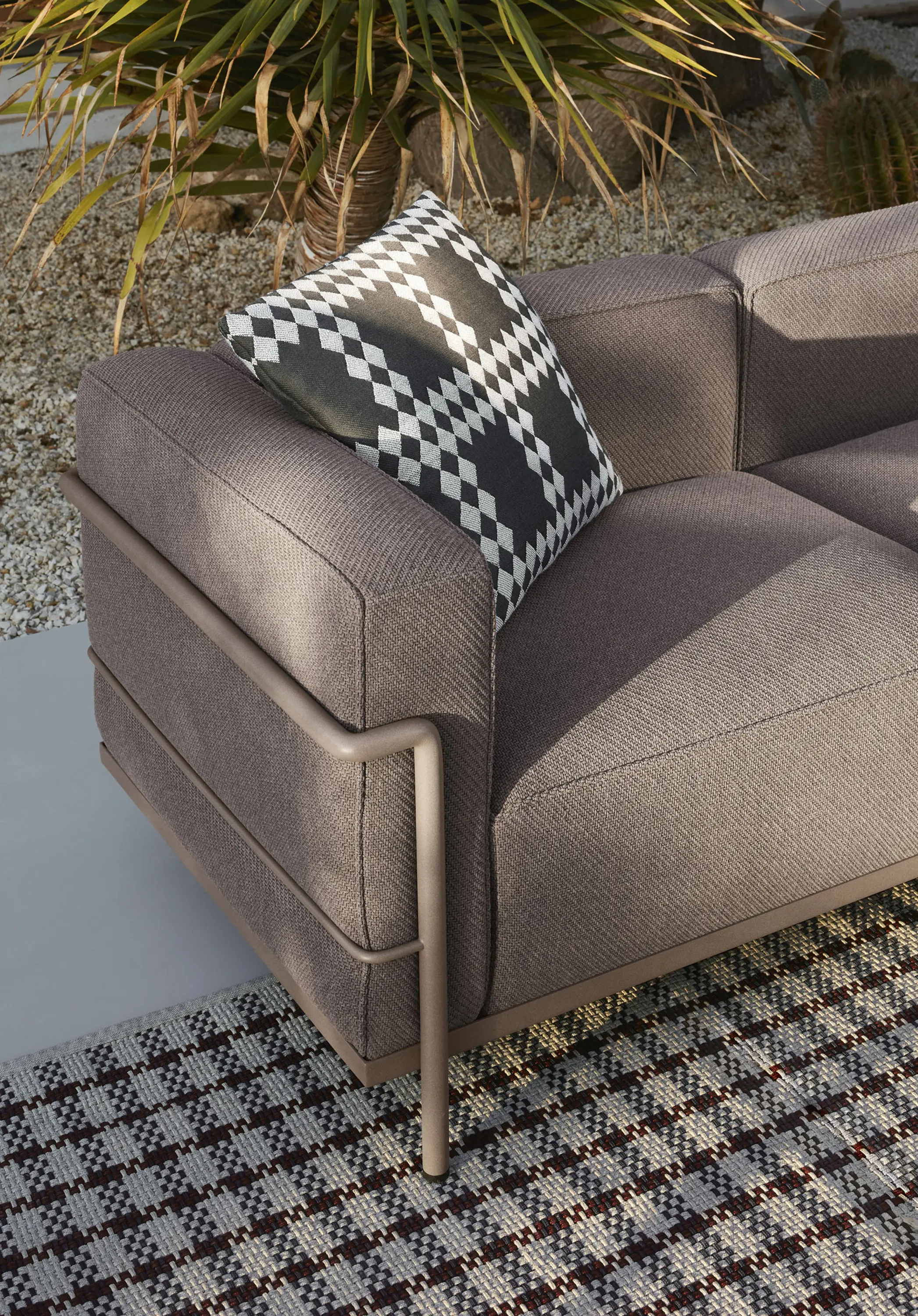 Cassina - 3 Fauteuil Grand Confort, grand modèle, trois places, Outdoor