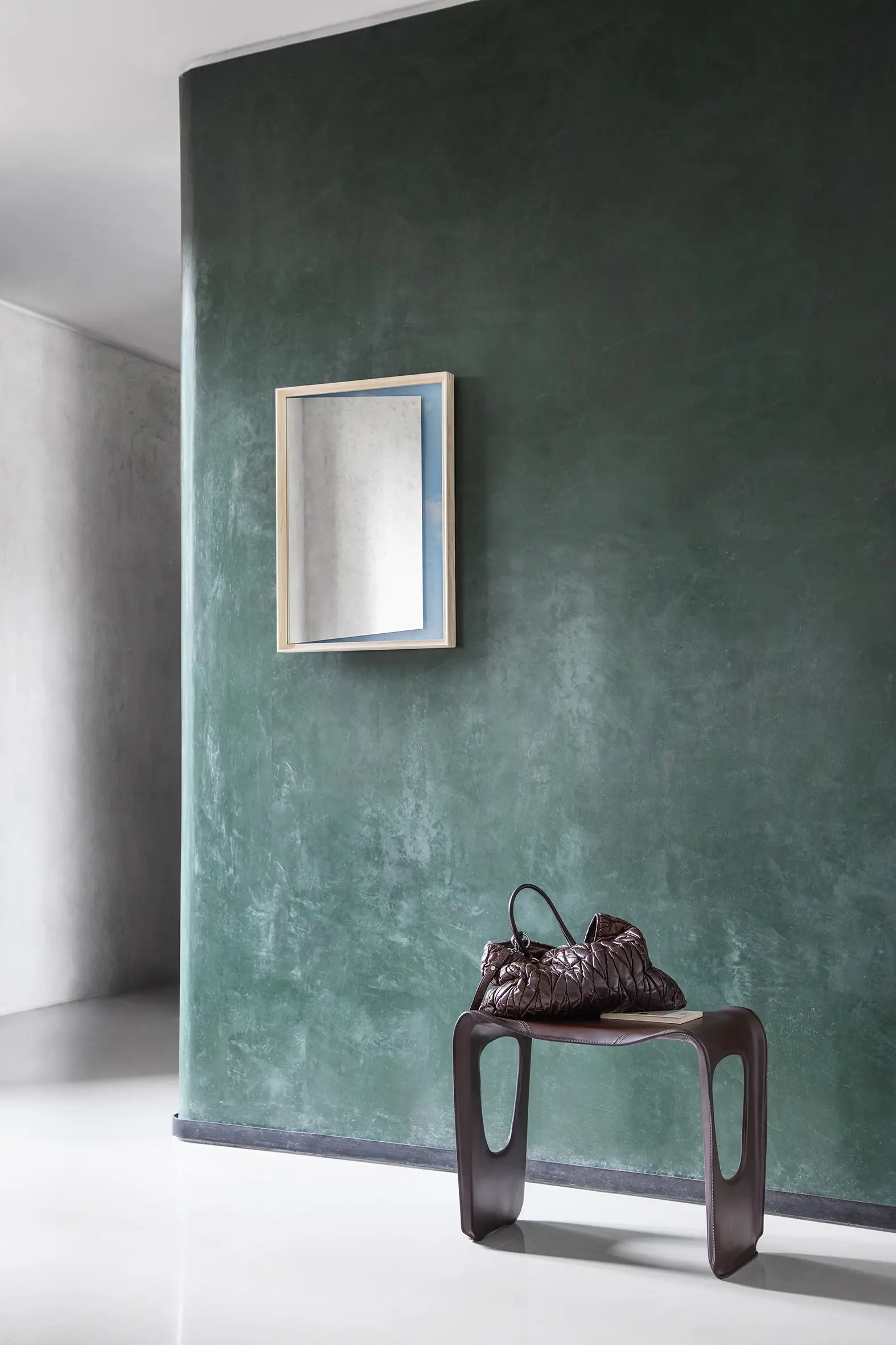 Cassina - 530 Gueridon J.M.