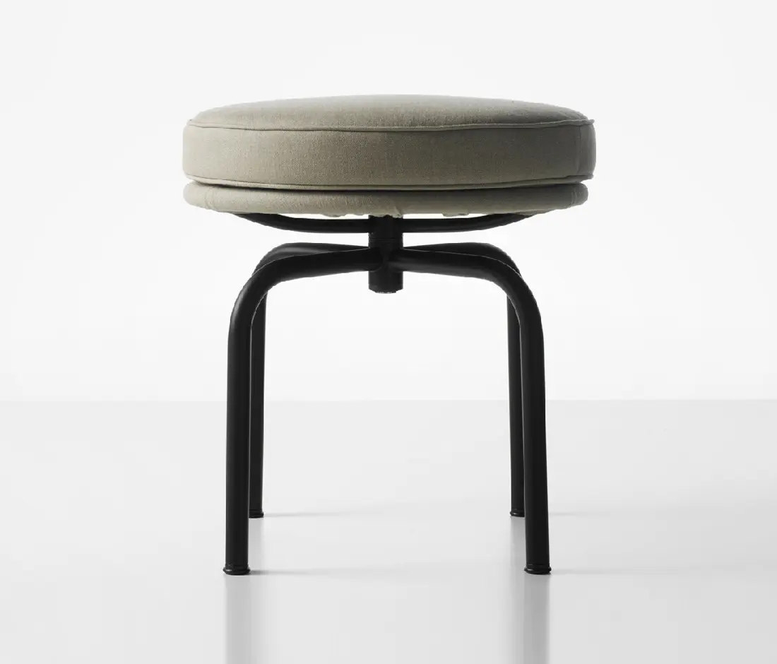 Cassina - 8 Tabouret tournant