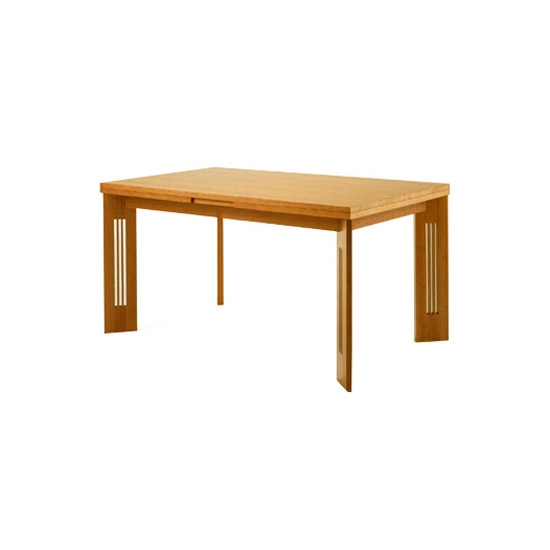 Display product 320 Berlino Table from manufacturer Cassina