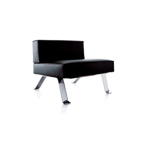 Display product 512 Ombra from manufacturer Cassina