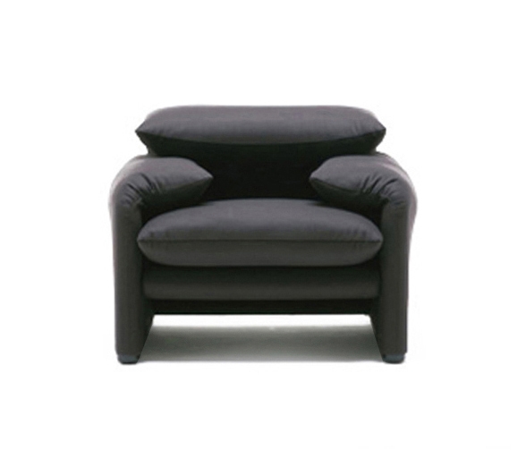 Mostrar el producto 675 Maralunga del fabricante Cassina