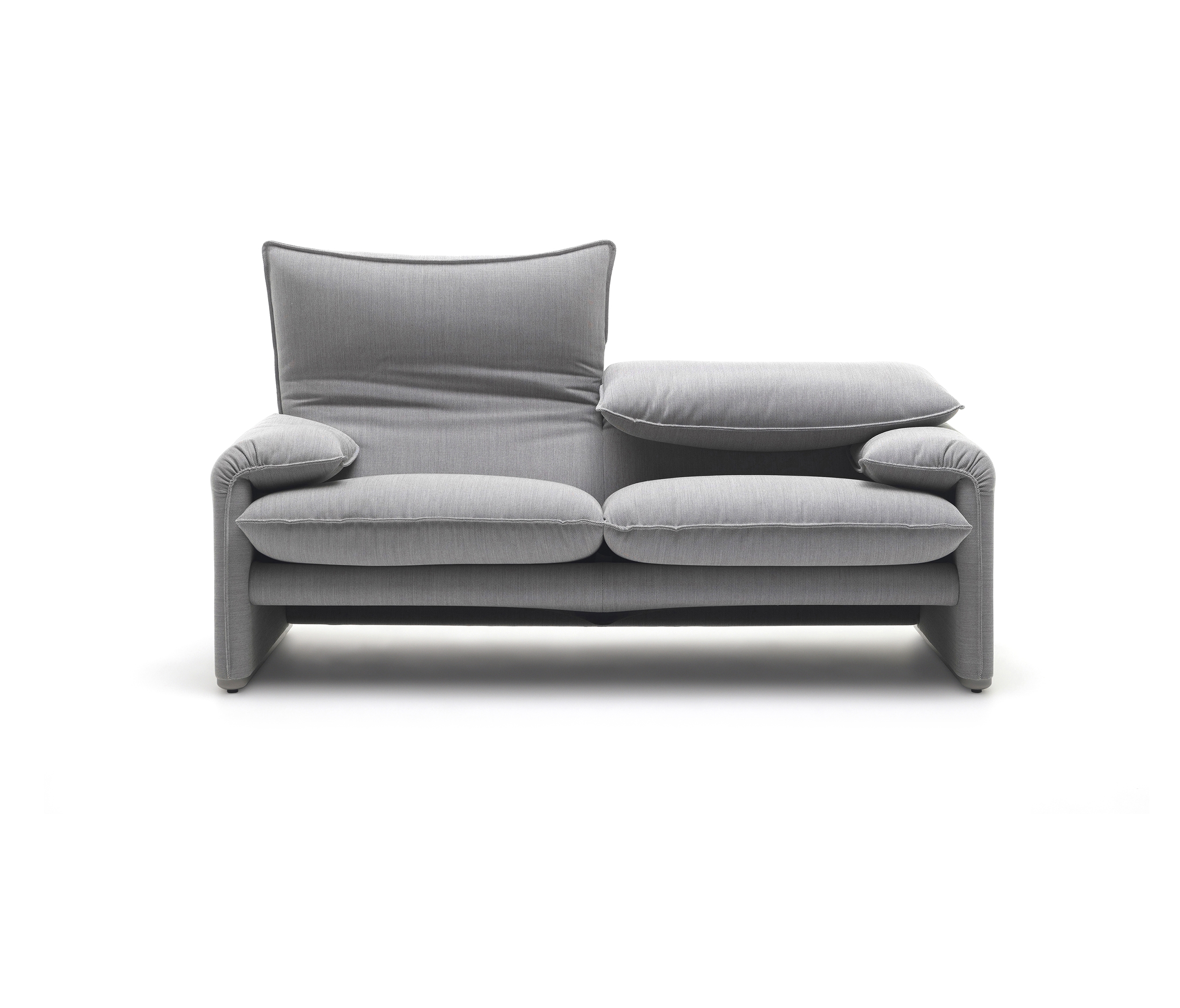 Display product 675 Maralunga 40 from manufacturer Cassina