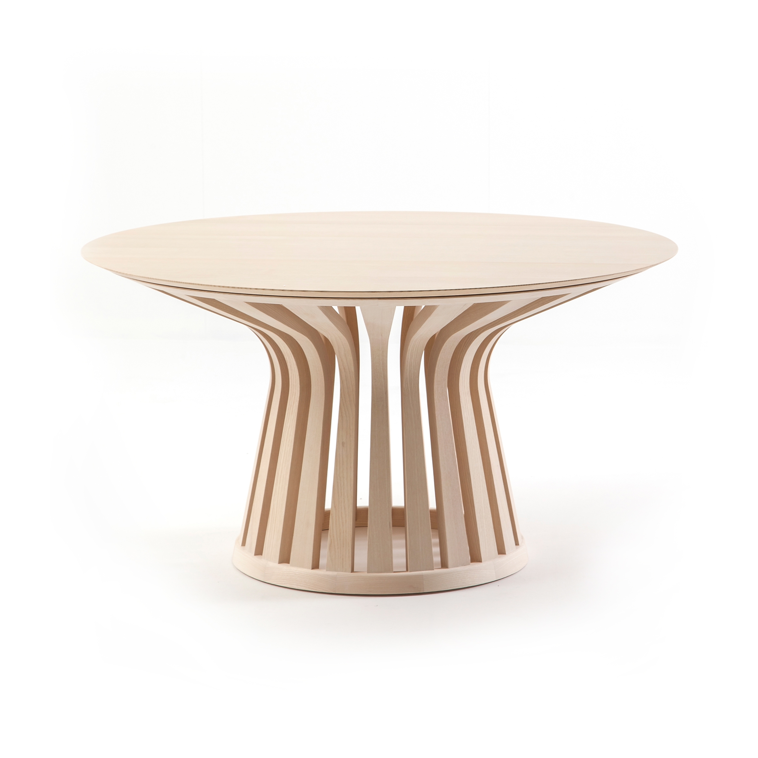 Afficher le produit 390 Lebeau Wood du fabricant Cassina