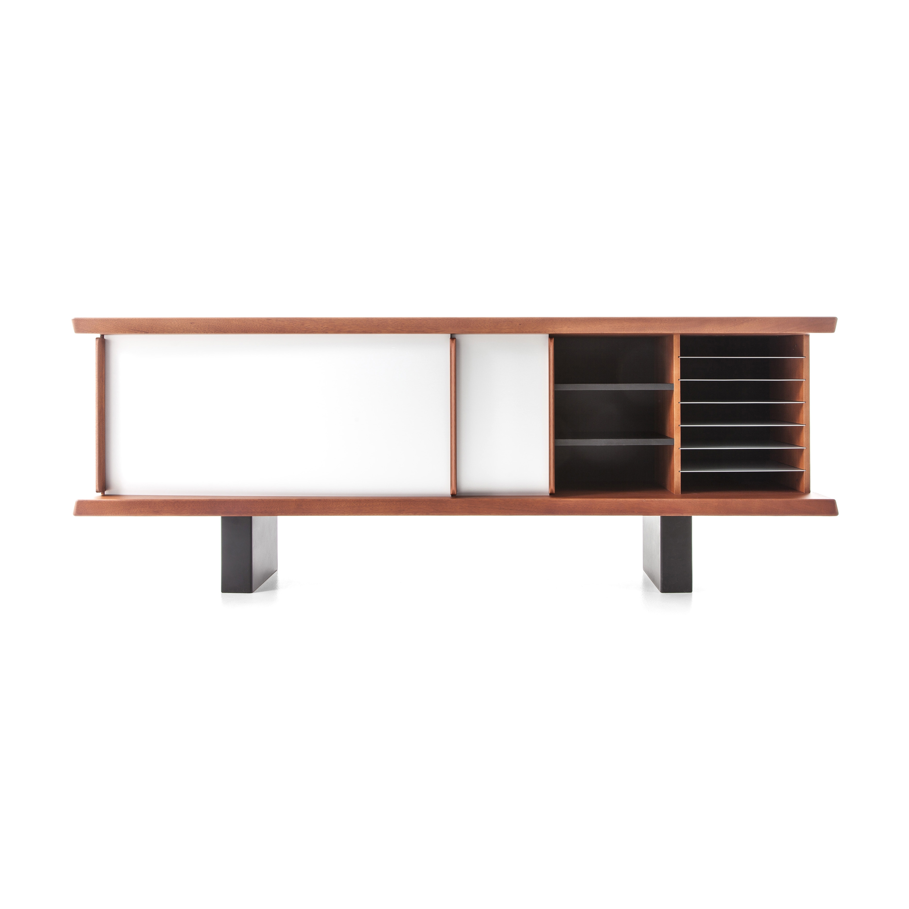 Display product 513 Riflesso from manufacturer Cassina