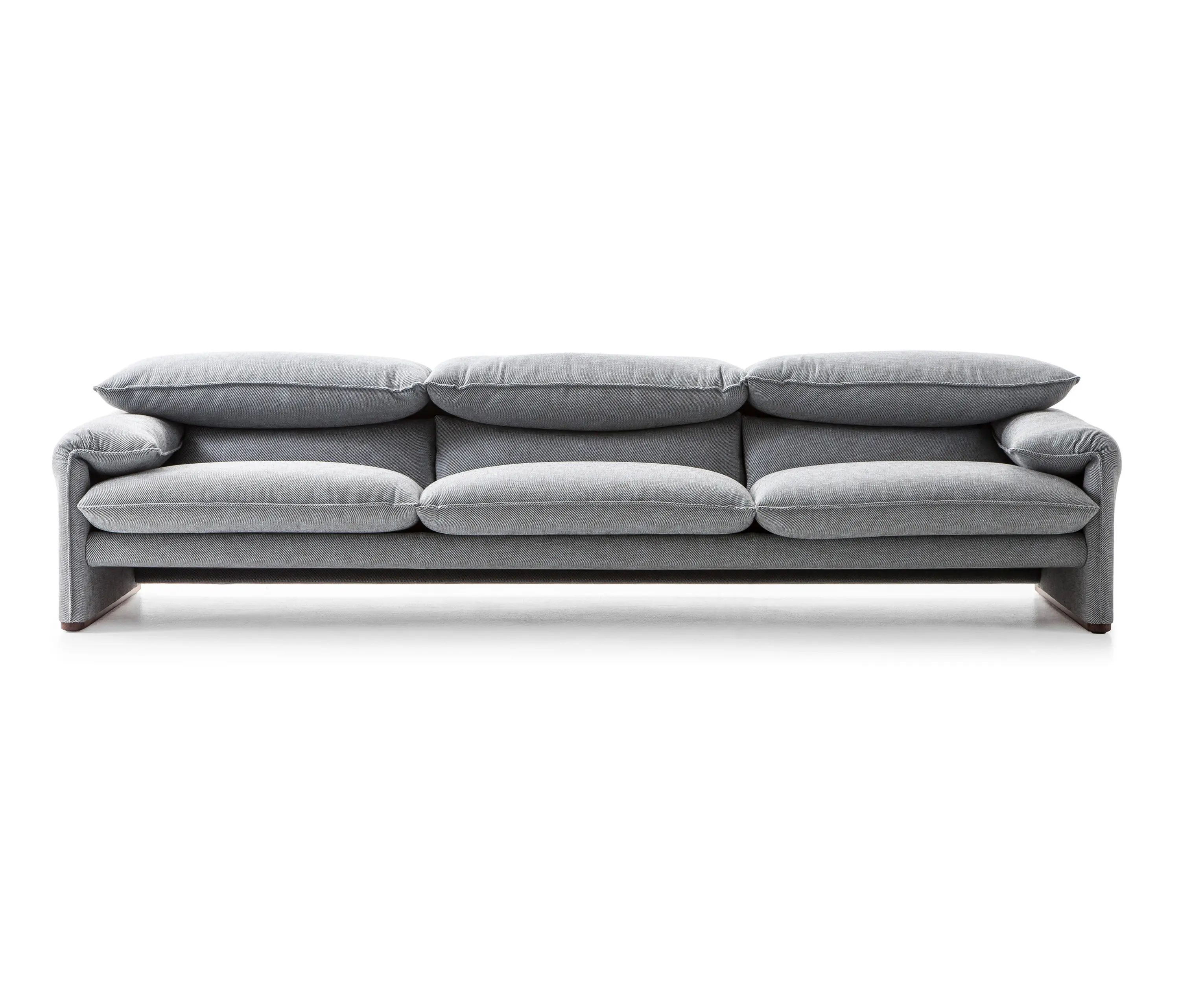 Cassina - 675 Maralunga 40 Maxi