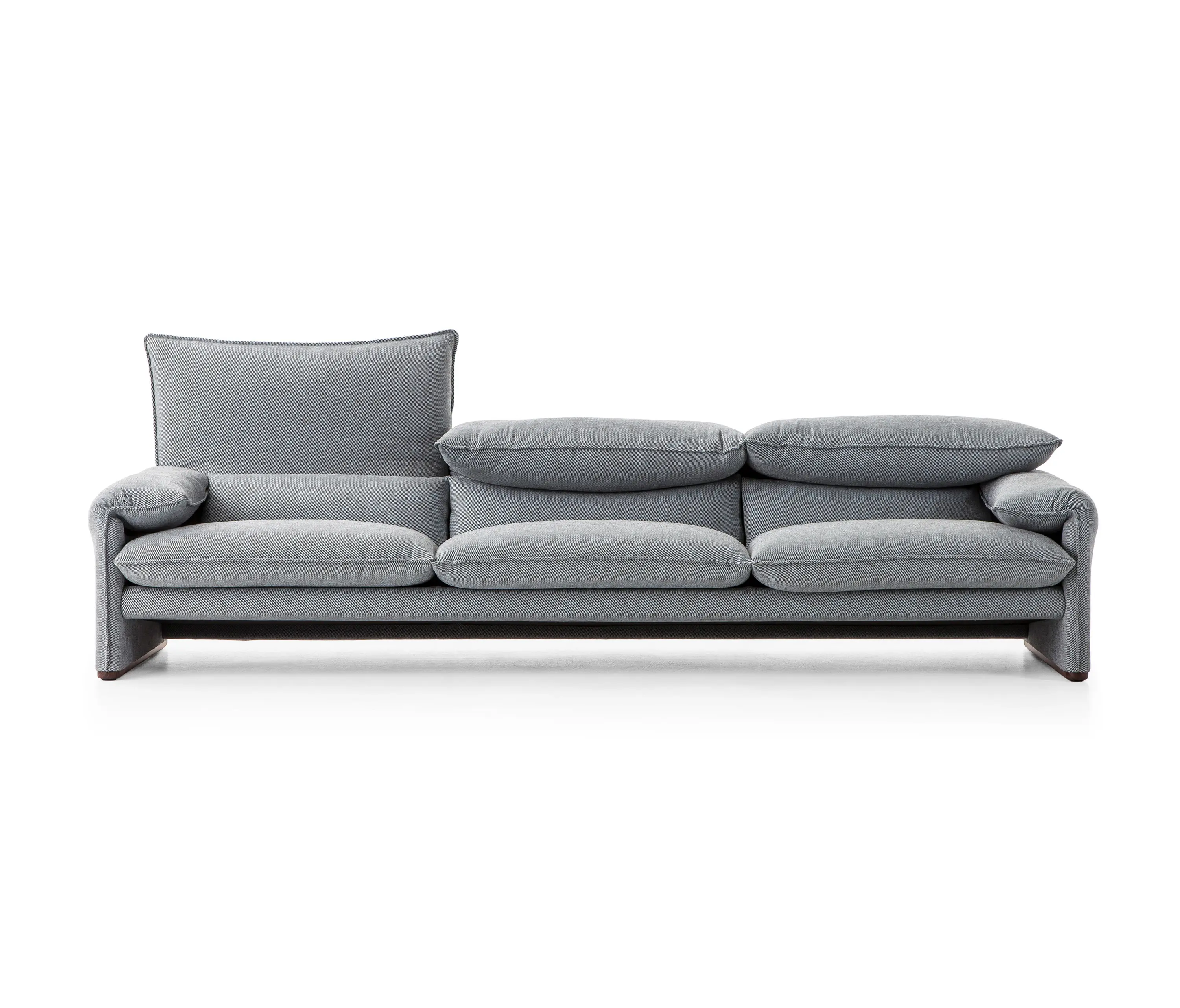 Cassina - 675 Maralunga 40 Maxi