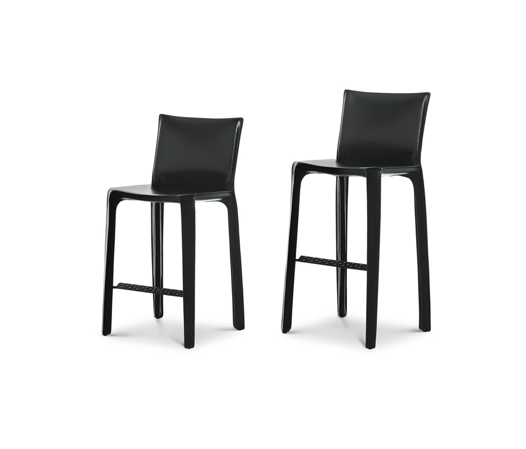 cassina_410-cab_d38a99fc.jpeg