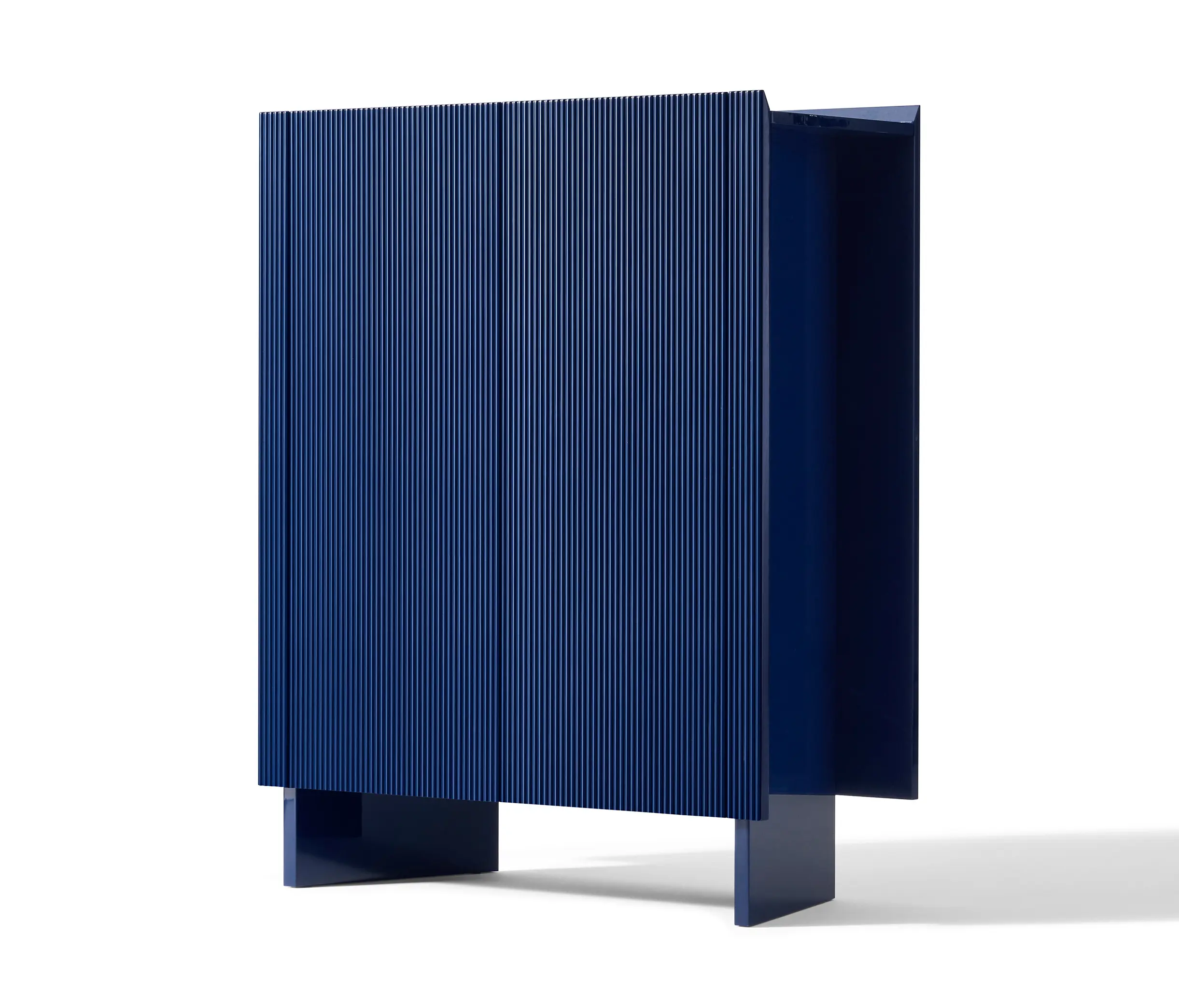 Cassina - 555 Hayama