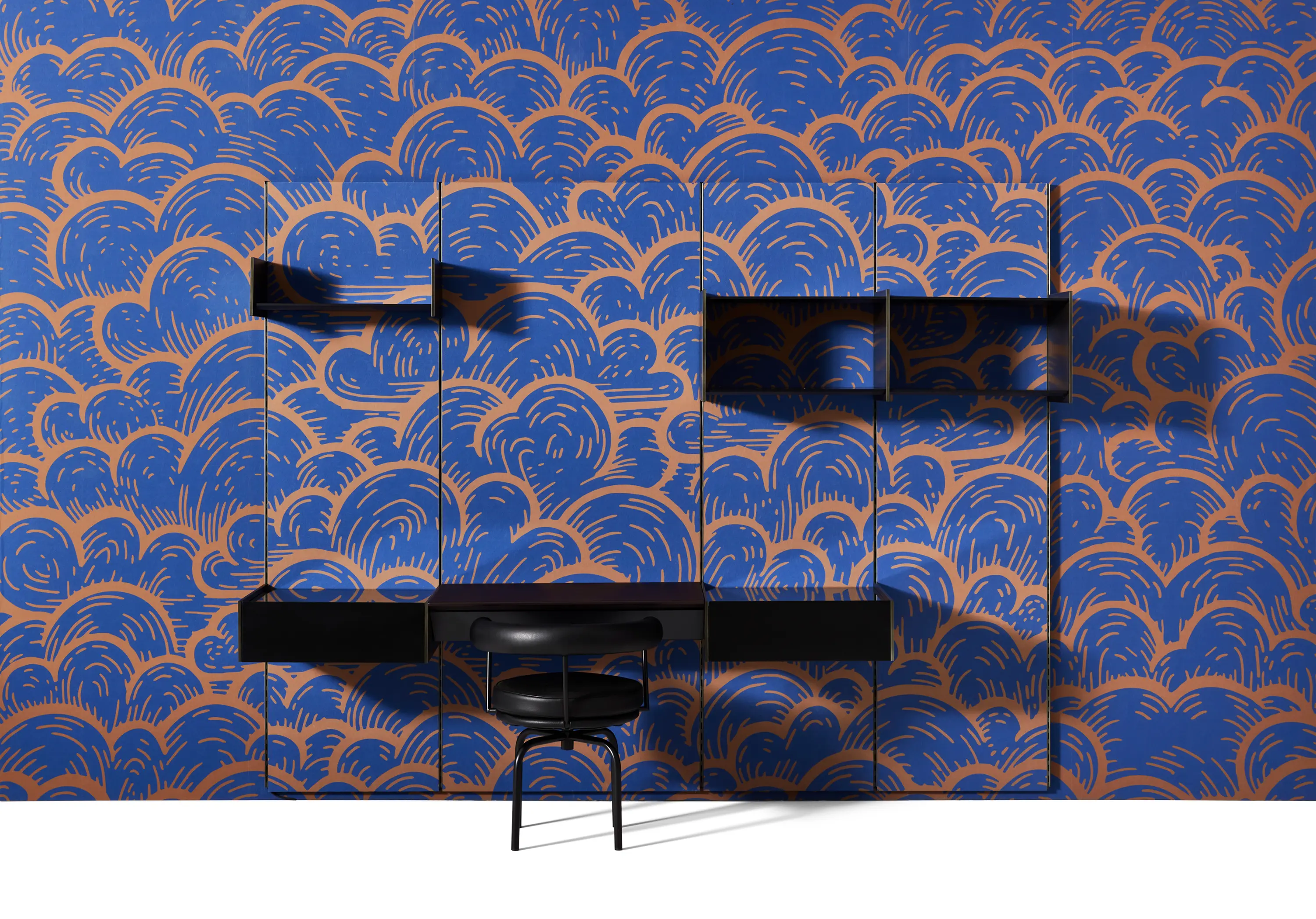 Cassina - 374 Ghost Wall