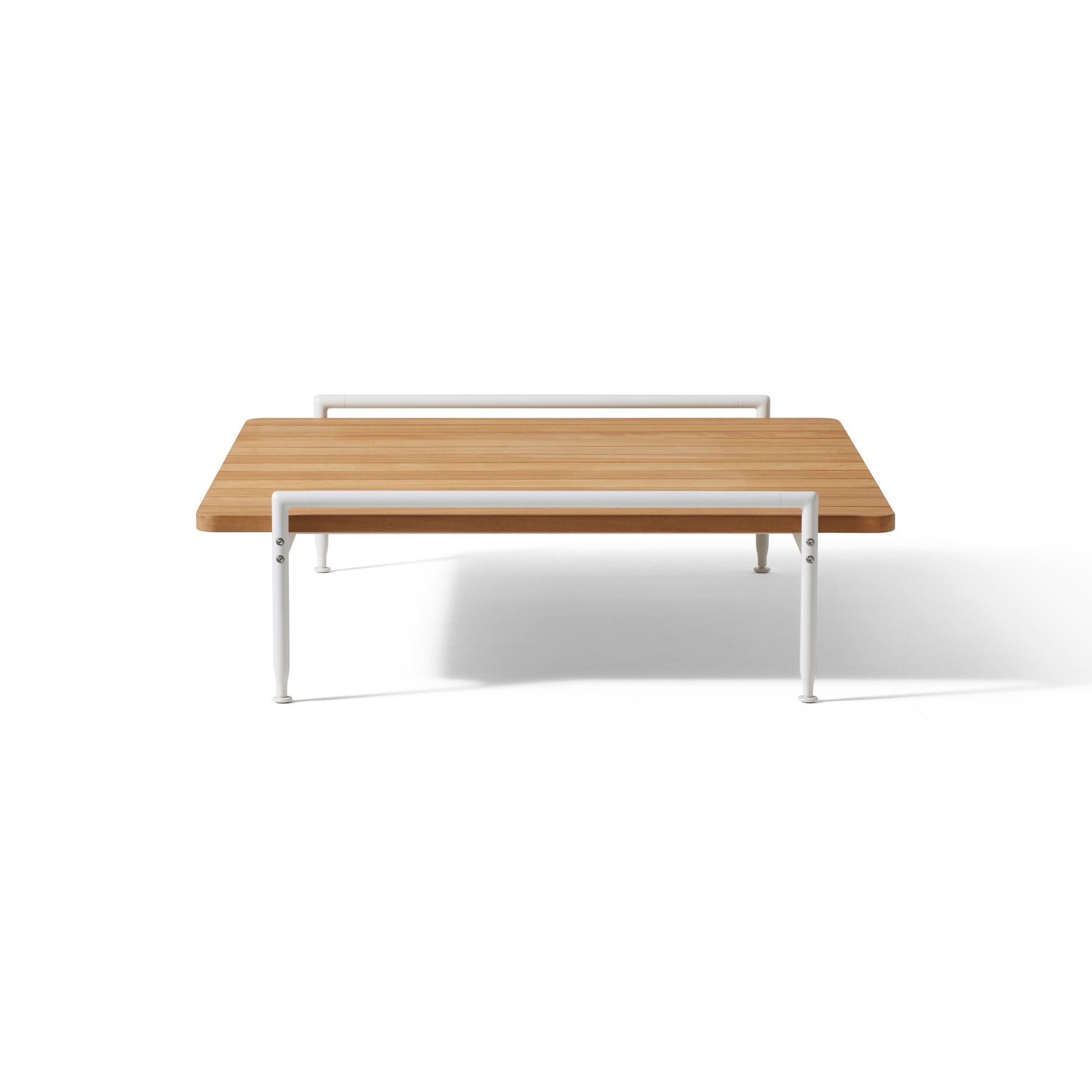Mostra il prodotto Esosoft Coffee Table Outdoor del produttore Cassina