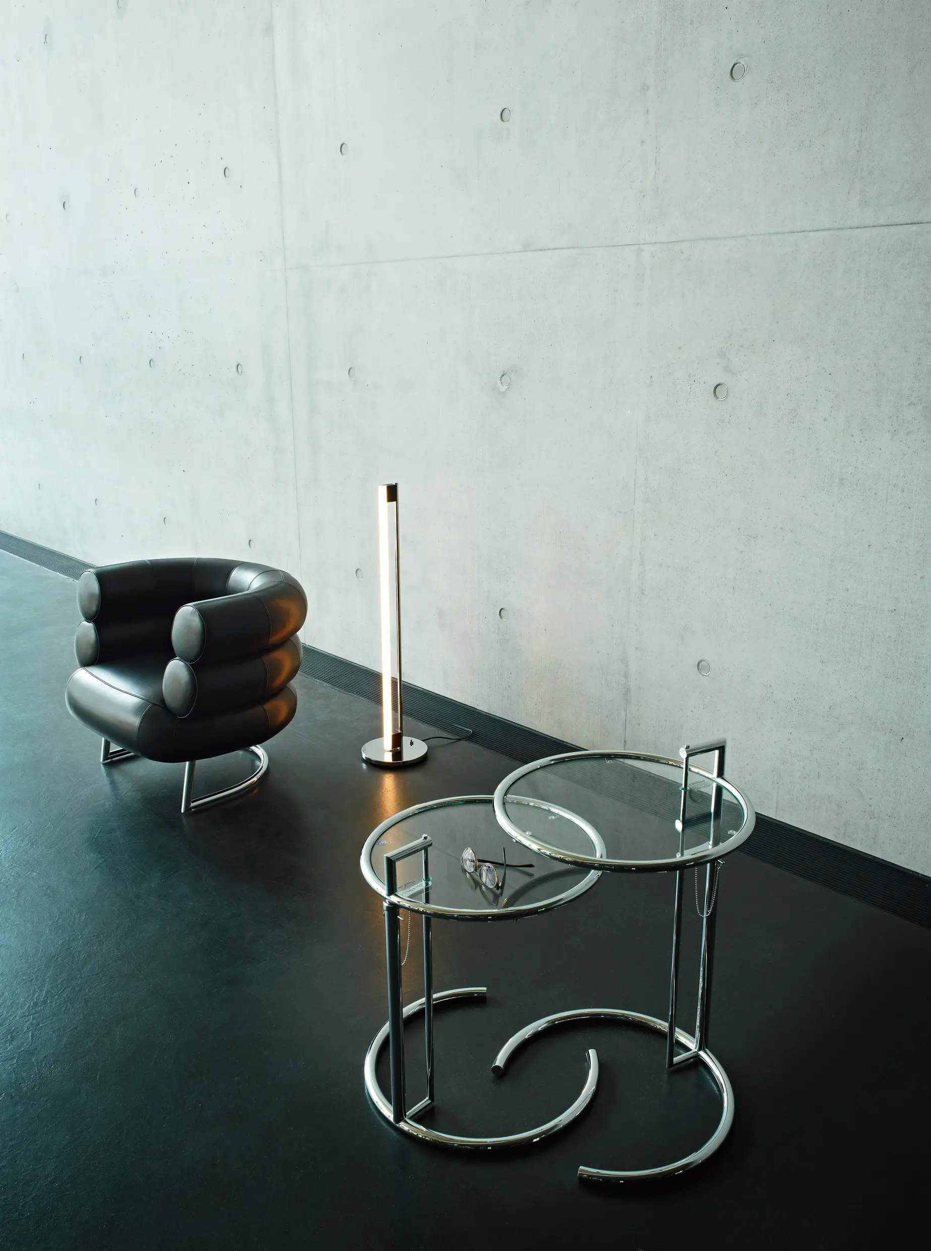 ClassiCon - Tube Light Black Version