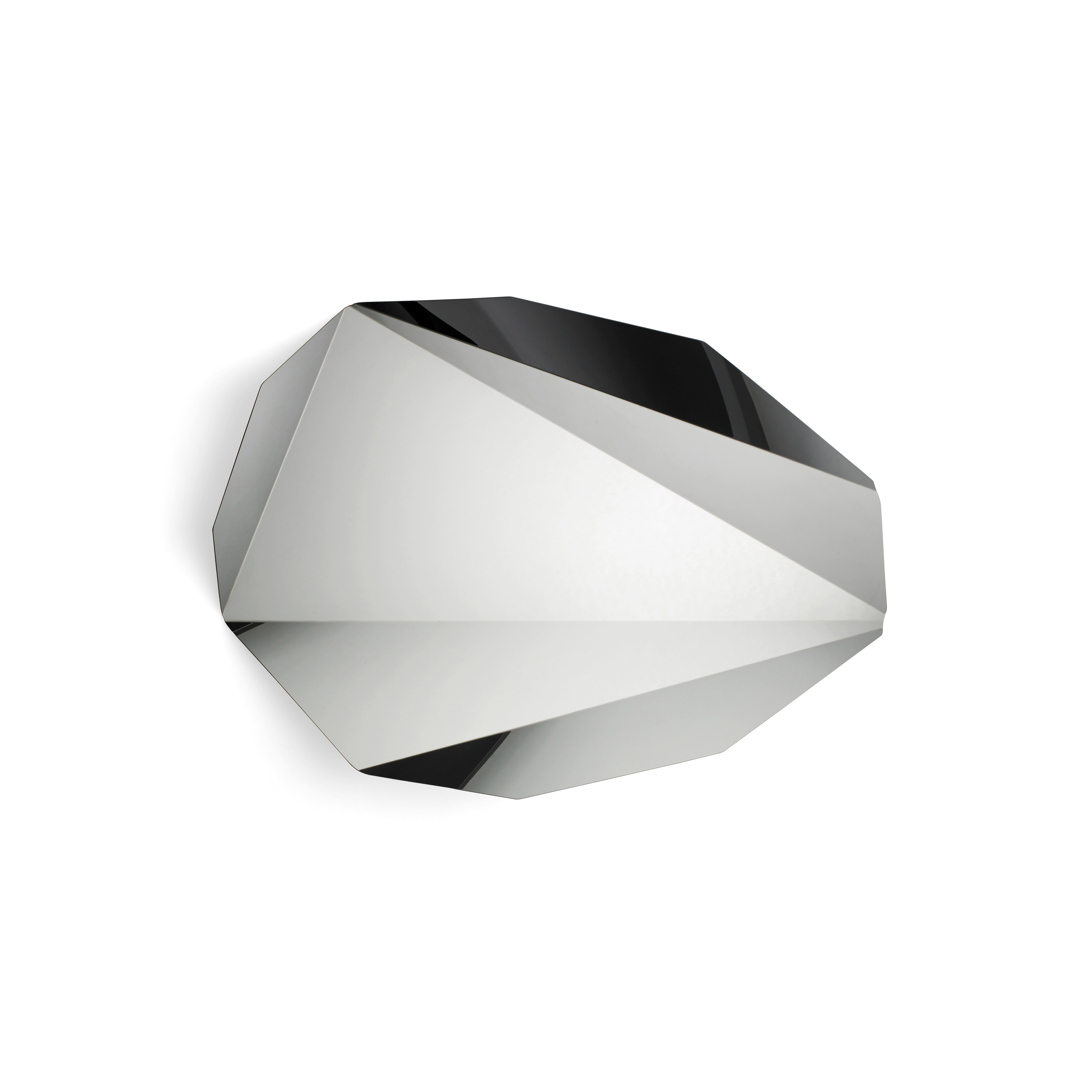 Display product Piega Mirror medium from manufacturer ClassiCon