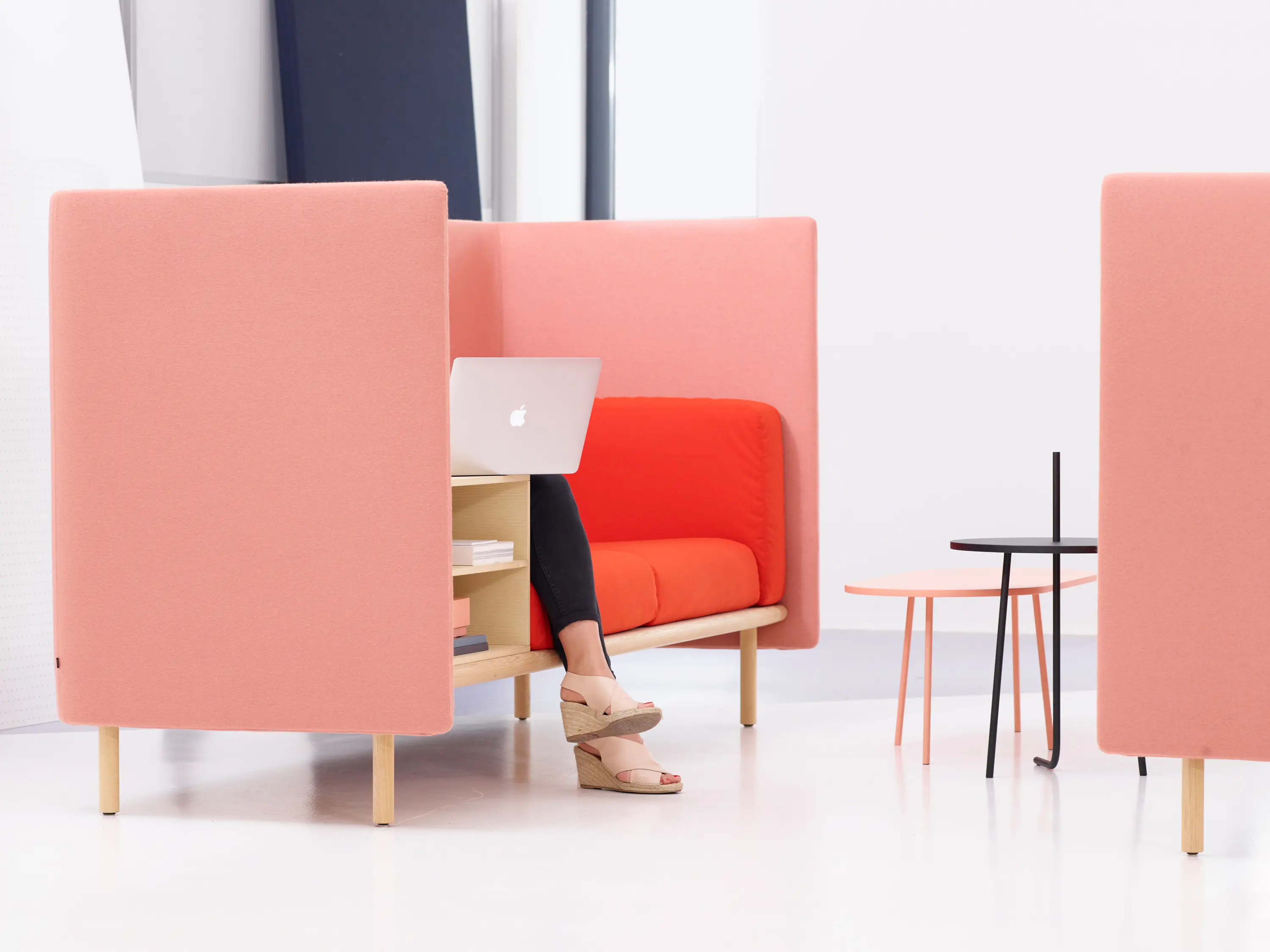 COR Sitzmöbel - Floater Sofa, Low Back