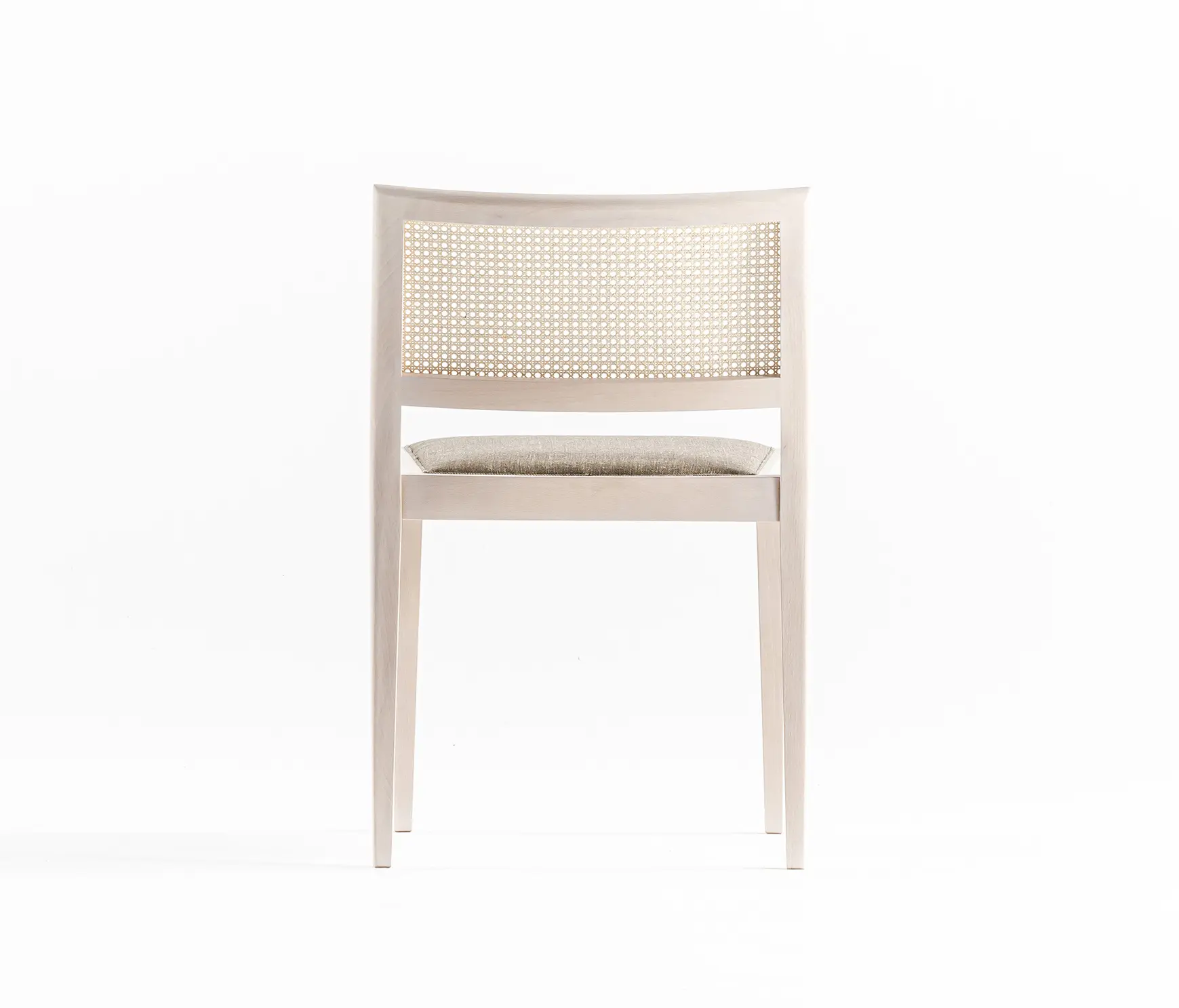 De Padova - A Chair Outside the Cage