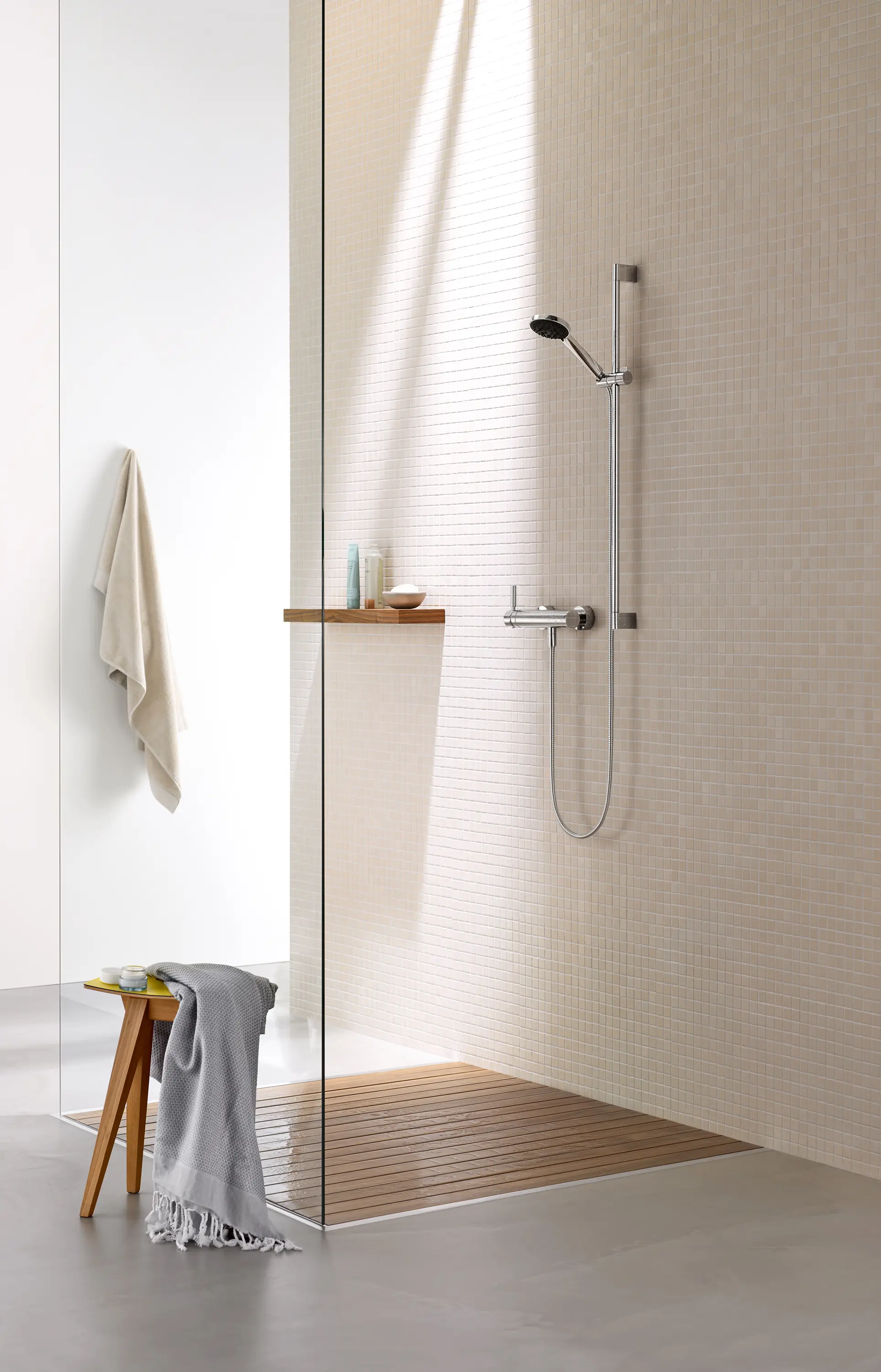 Dornbracht - Docce di design | IMO - Showerpipe con miscelatore monocomando doccia