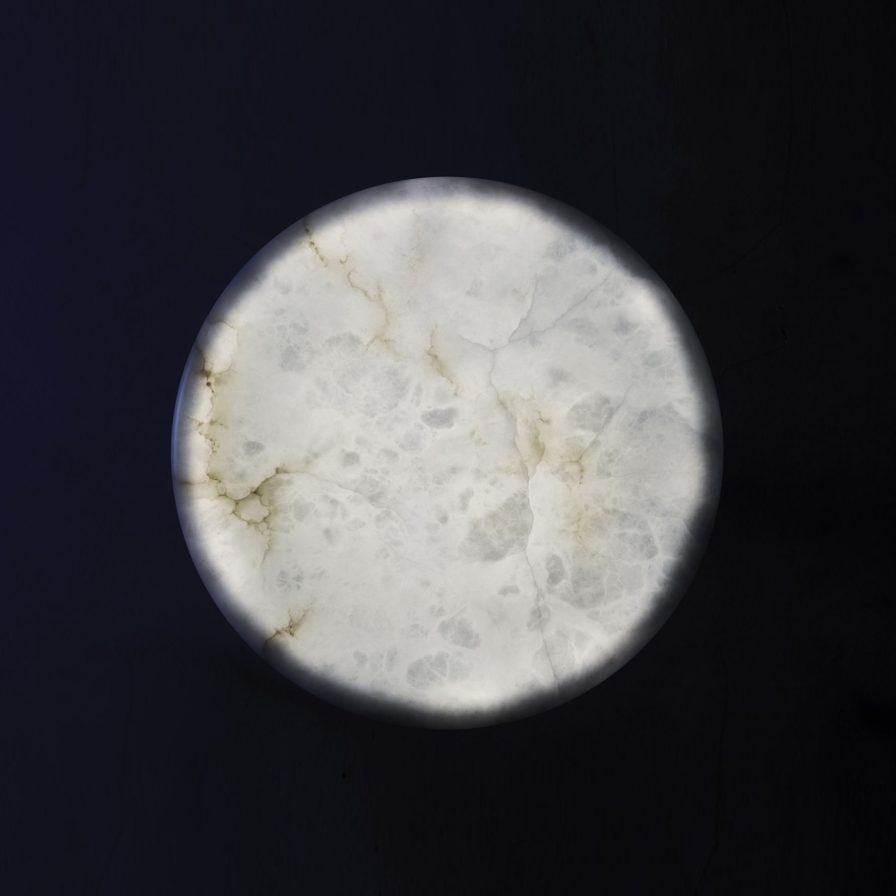 Display product Full Moon from manufacturer Edra