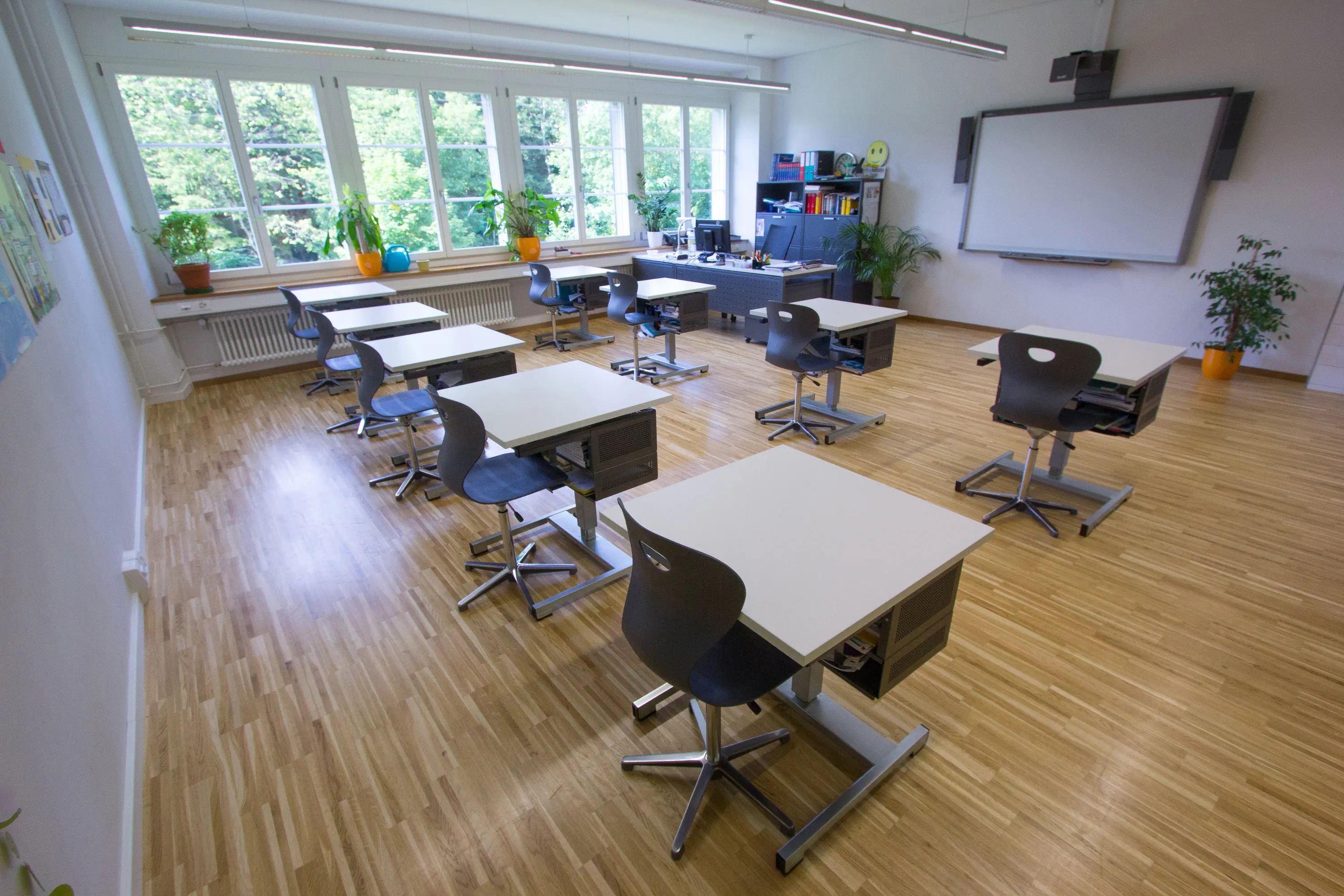 Embru-Werke AG - Multimedia table 5170 MMT