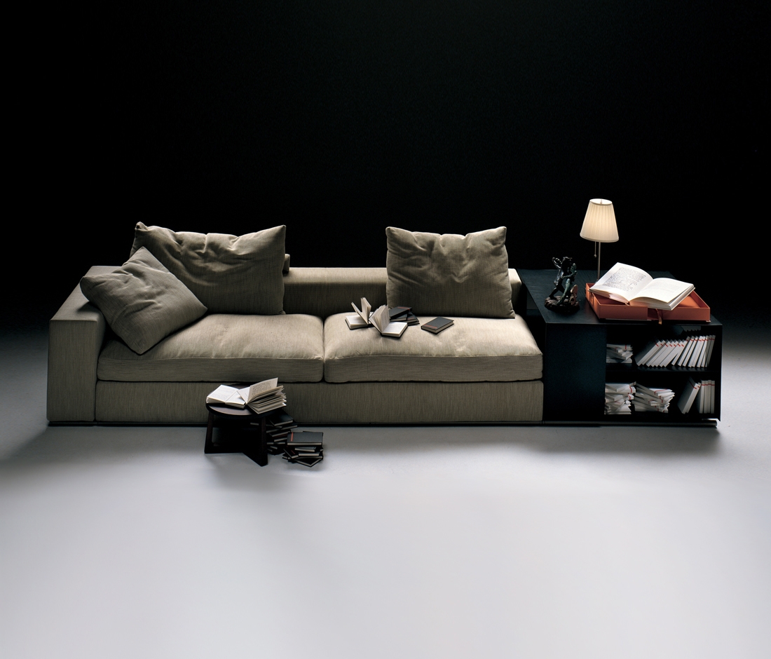 Display product Groundpiece from manufacturer Flexform