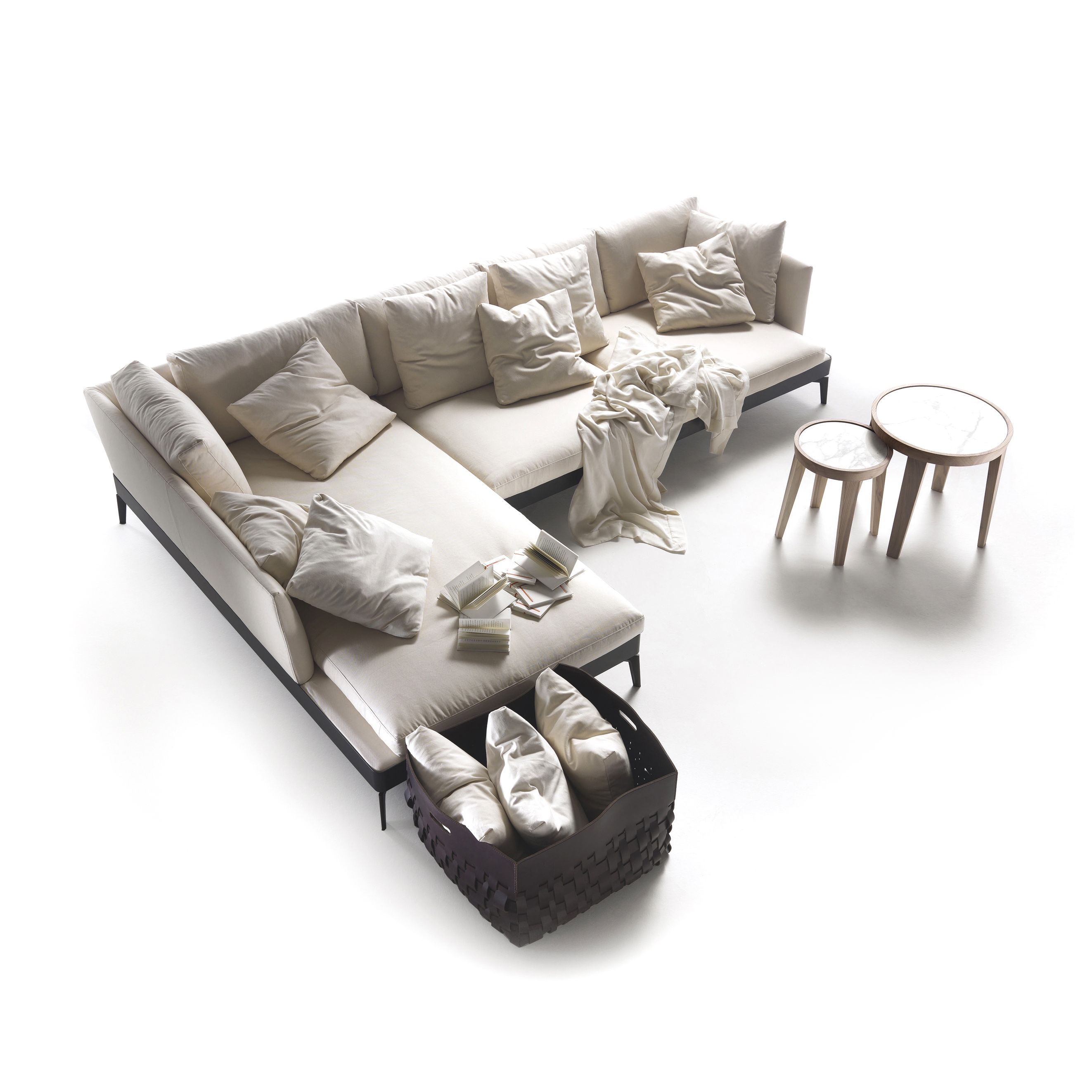 Display product Feel Good Large Sofa from manufacturer Flexform