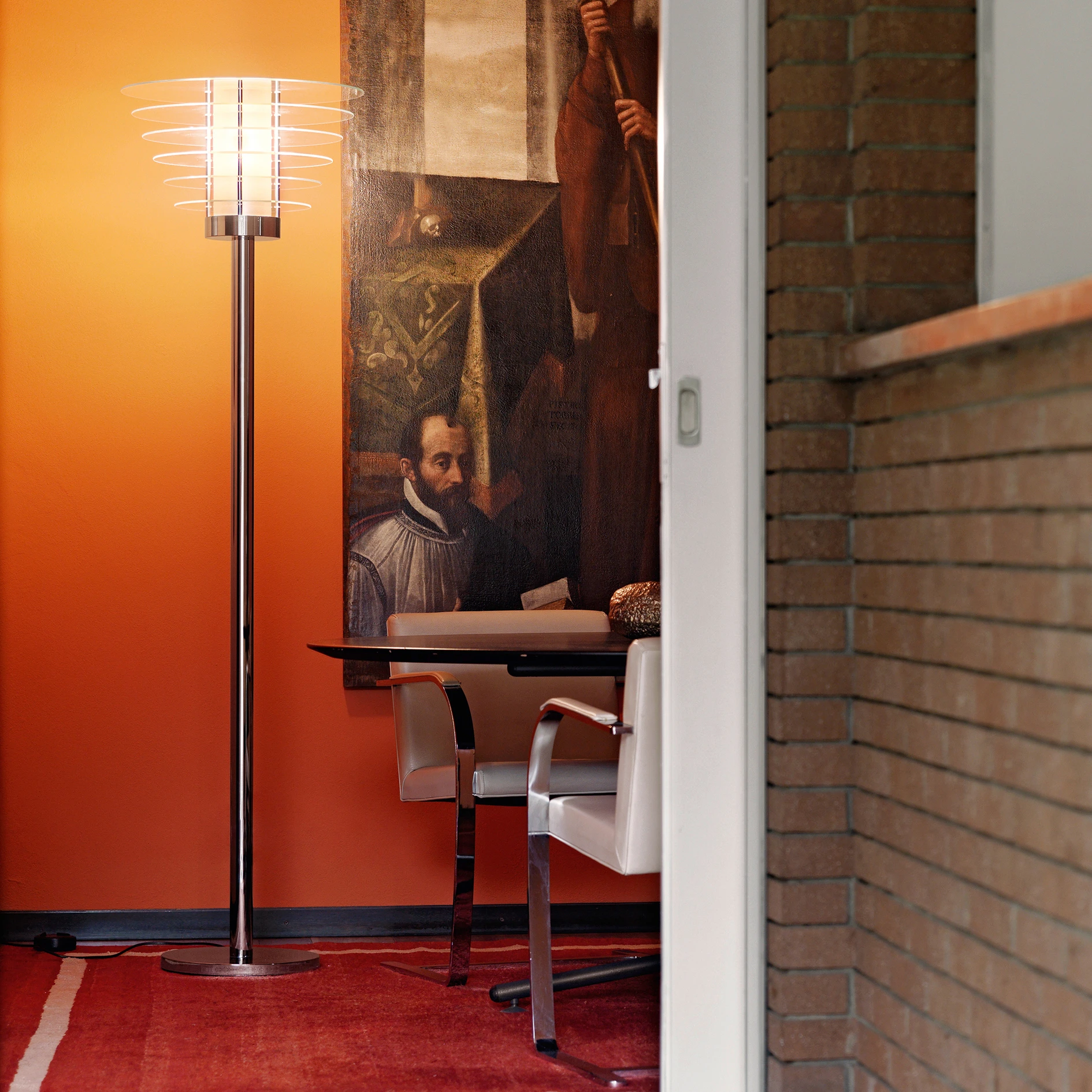 FLOOR LAMPS