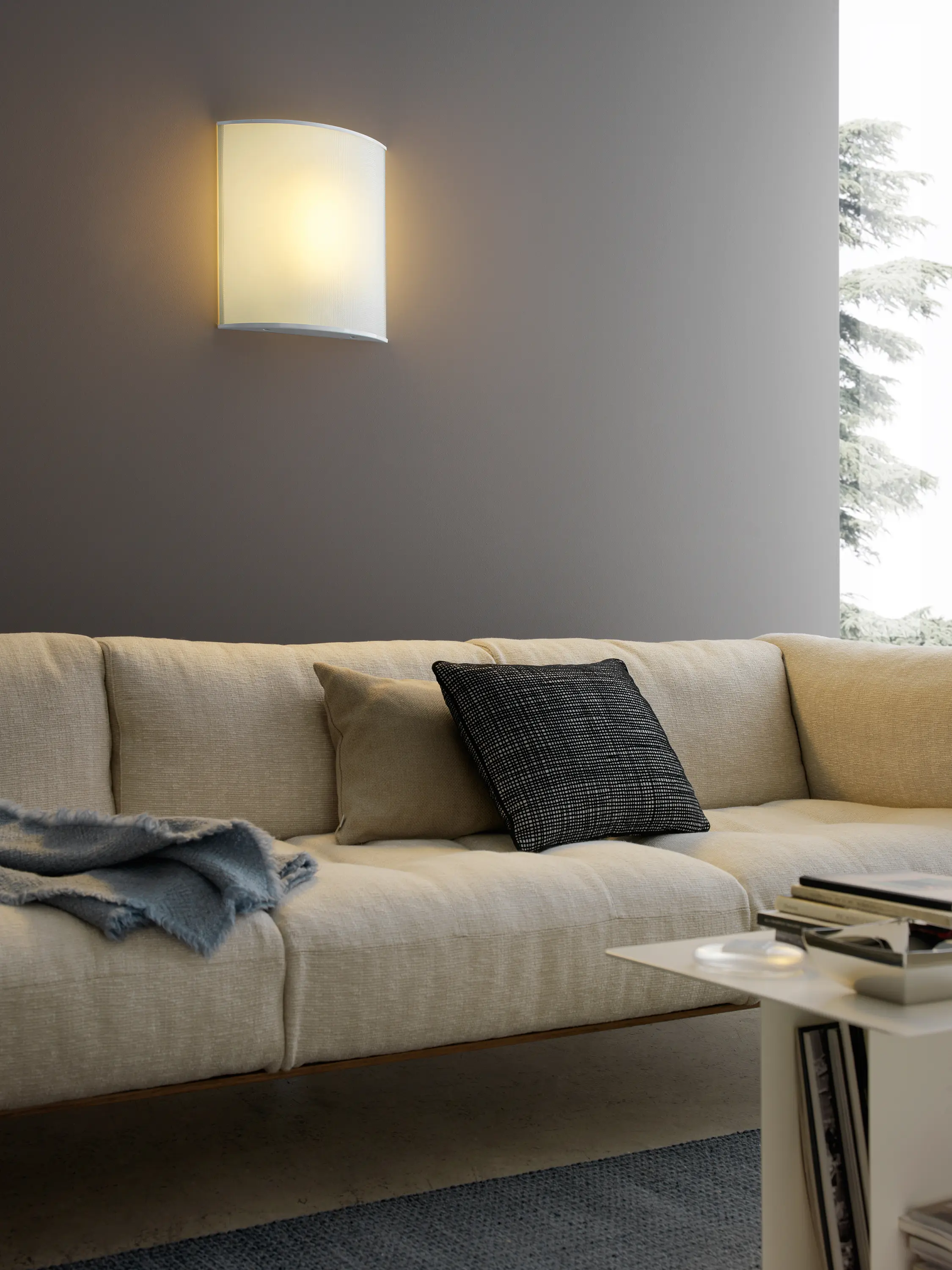 FontanaArte - Simple White Wall lamp