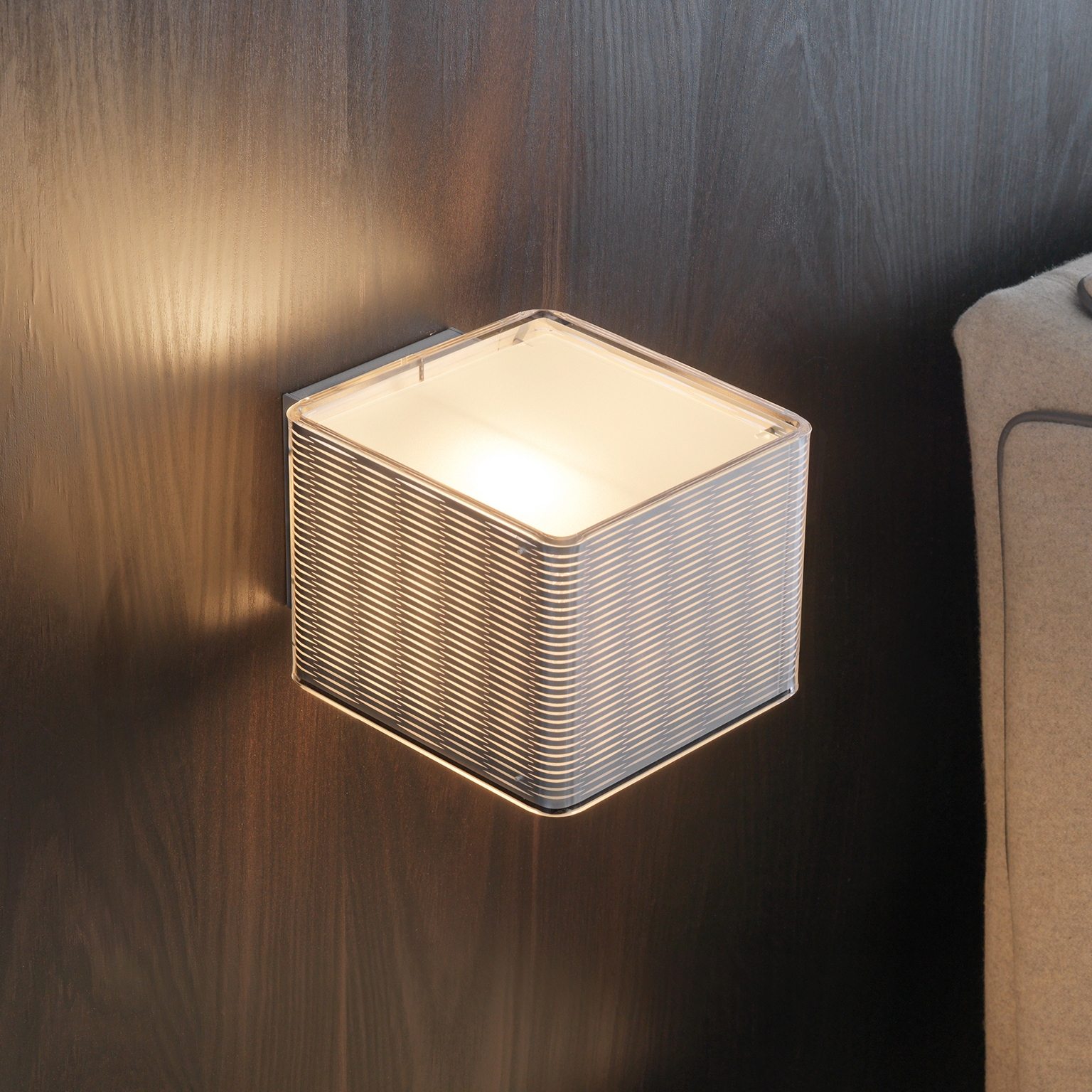 Display product Lounge Wall lamp from manufacturer FontanaArte