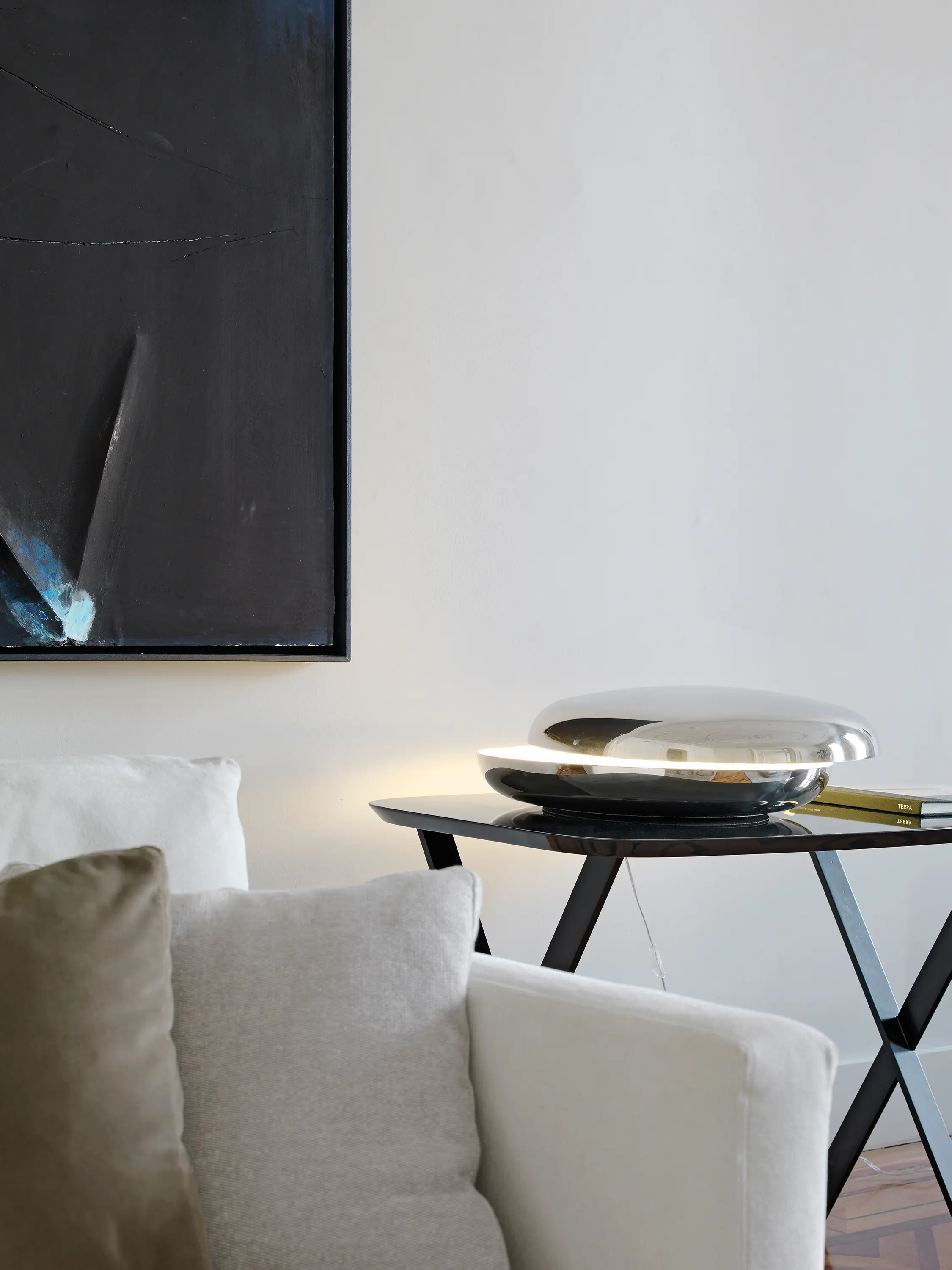 FontanaArte - Loop Table lamp