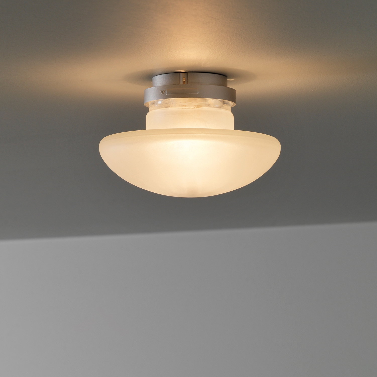 Display product Sillaba Wall and ceiling lamp from manufacturer FontanaArte