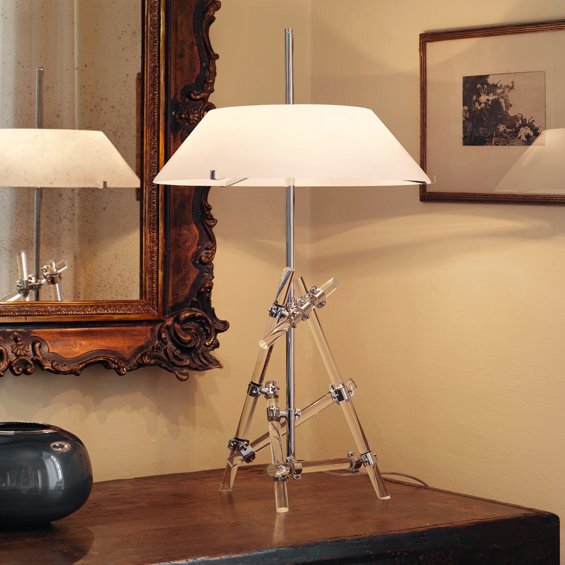 Vertoon produk Ashanghai Table lamp van vervaardiger FontanaArte