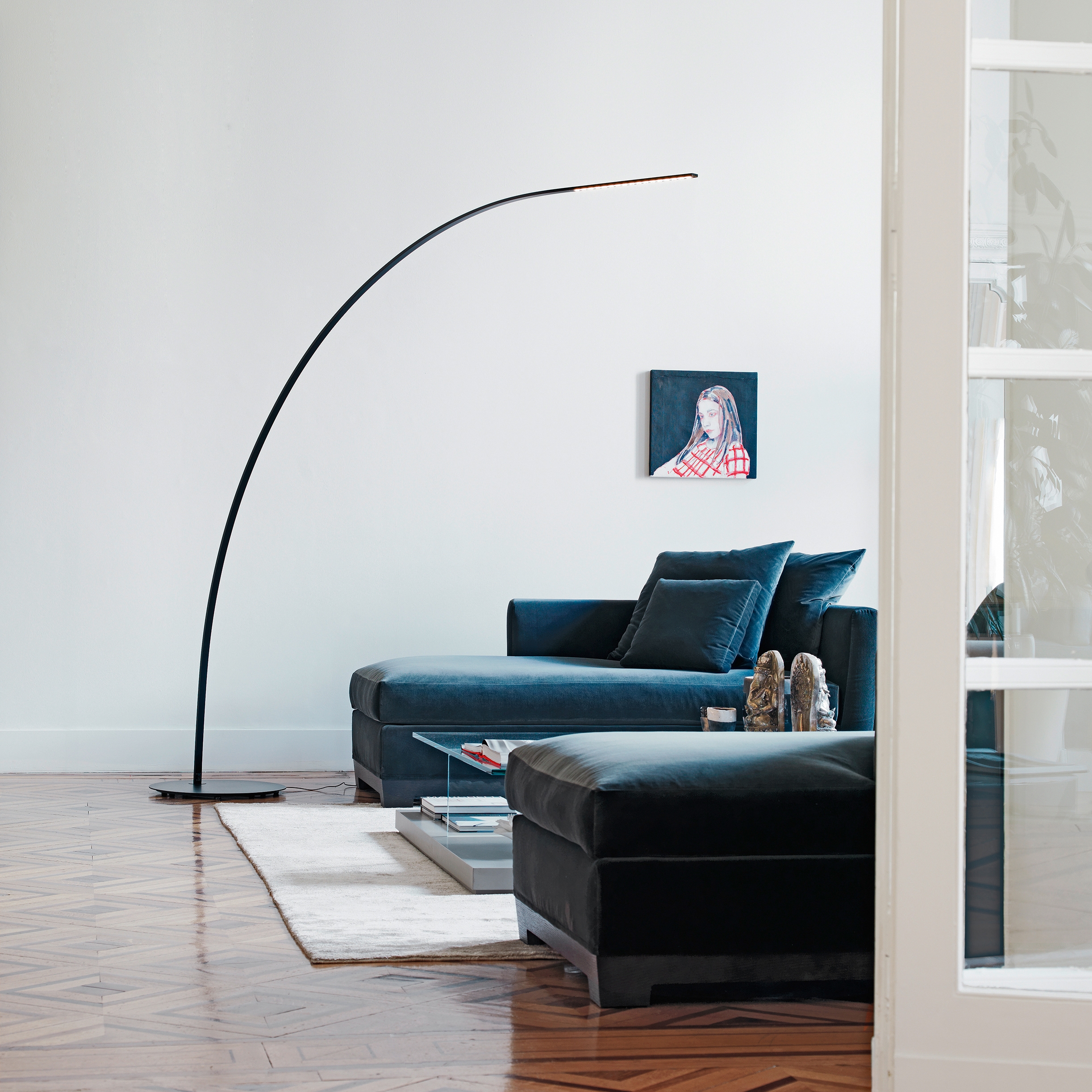 Display product Yumi Floor lamp from manufacturer FontanaArte