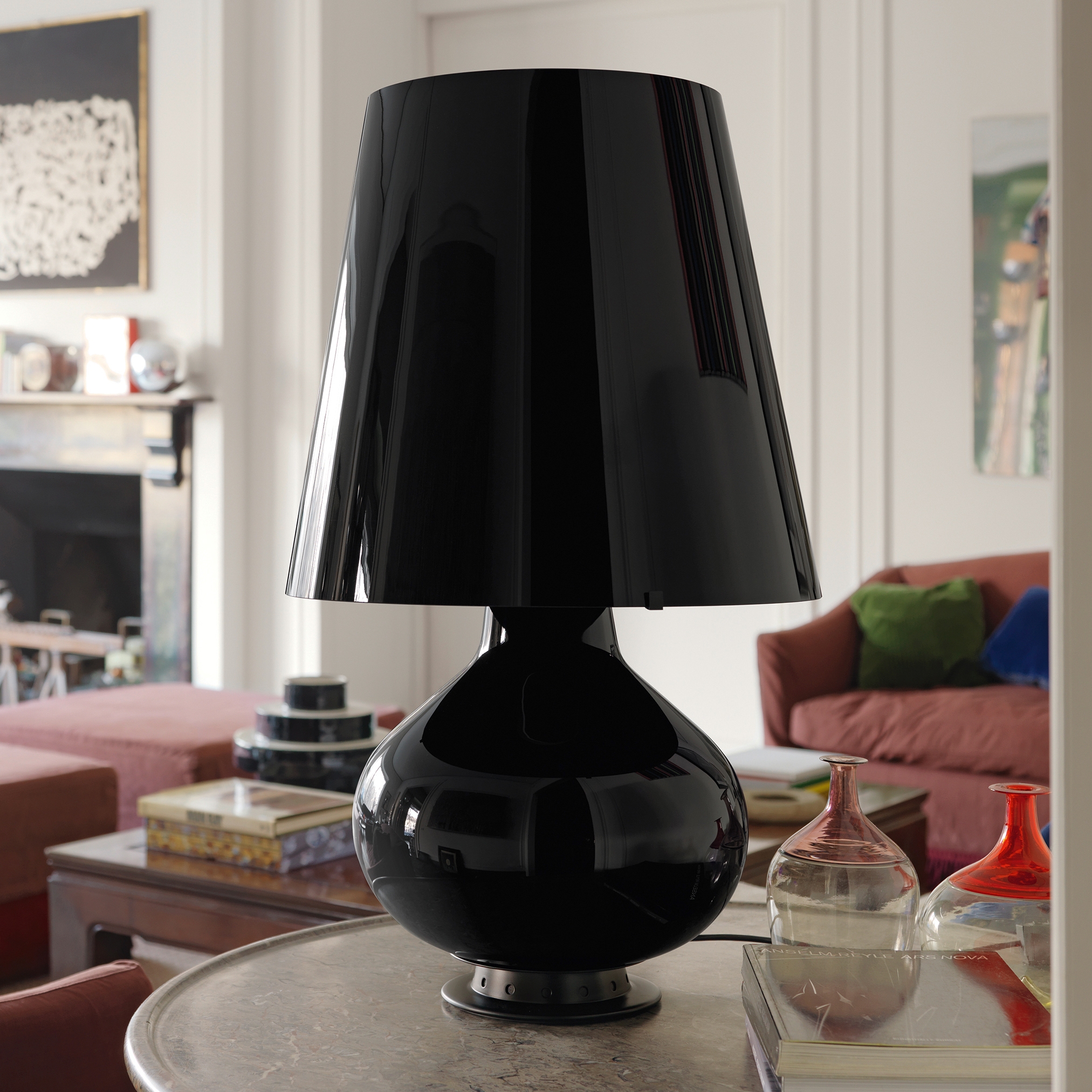 Vertoon produk Fontana Total Black Table lamp big van vervaardiger FontanaArte