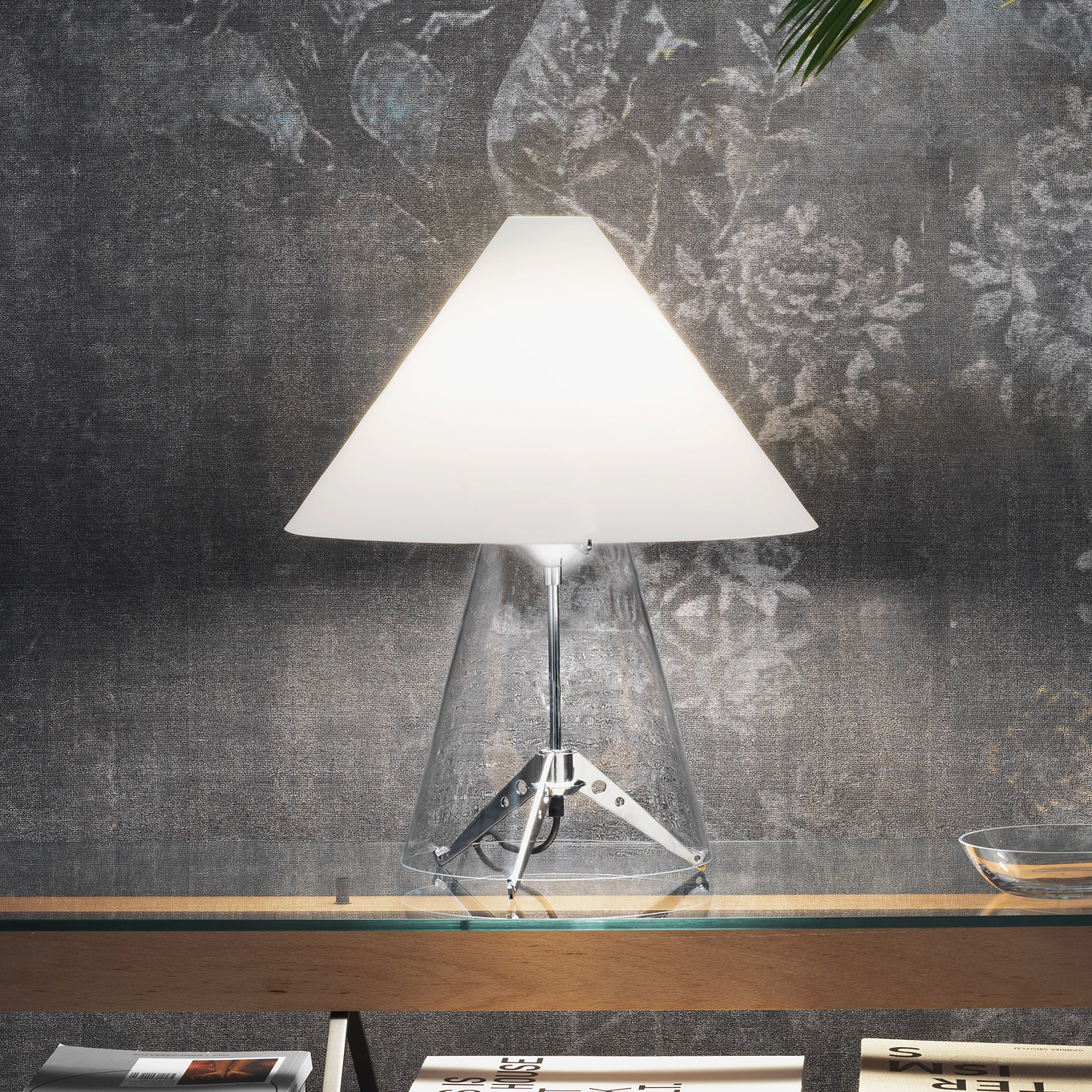 Afficher le produit Metafora Lampe de table du fabricant FontanaArte
