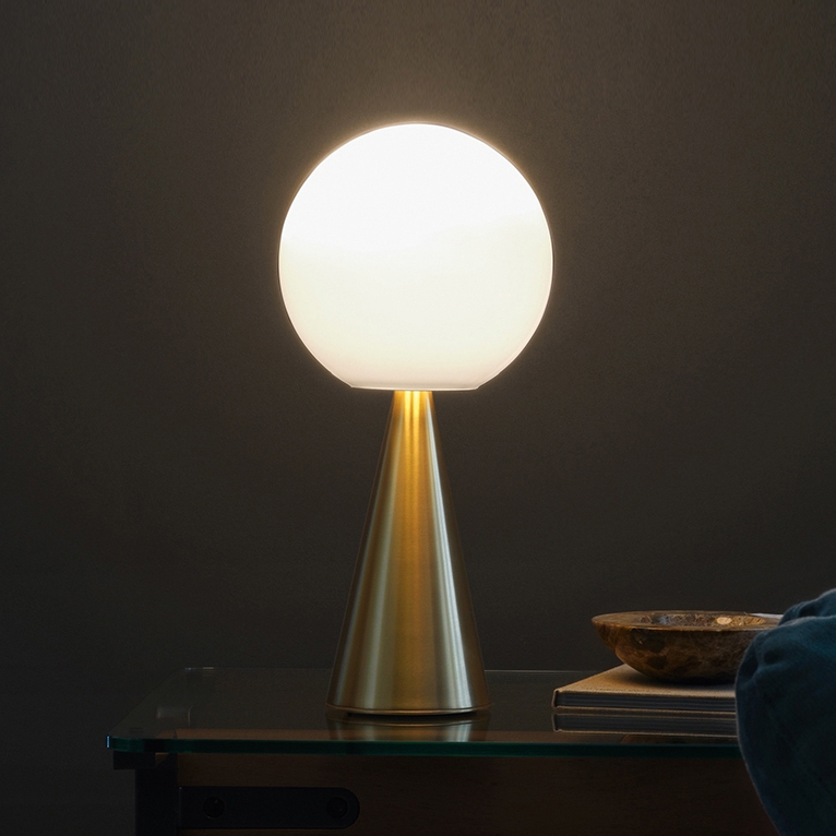 Mostra il prodotto Bilia Lampada da tavolo del produttore FontanaArte