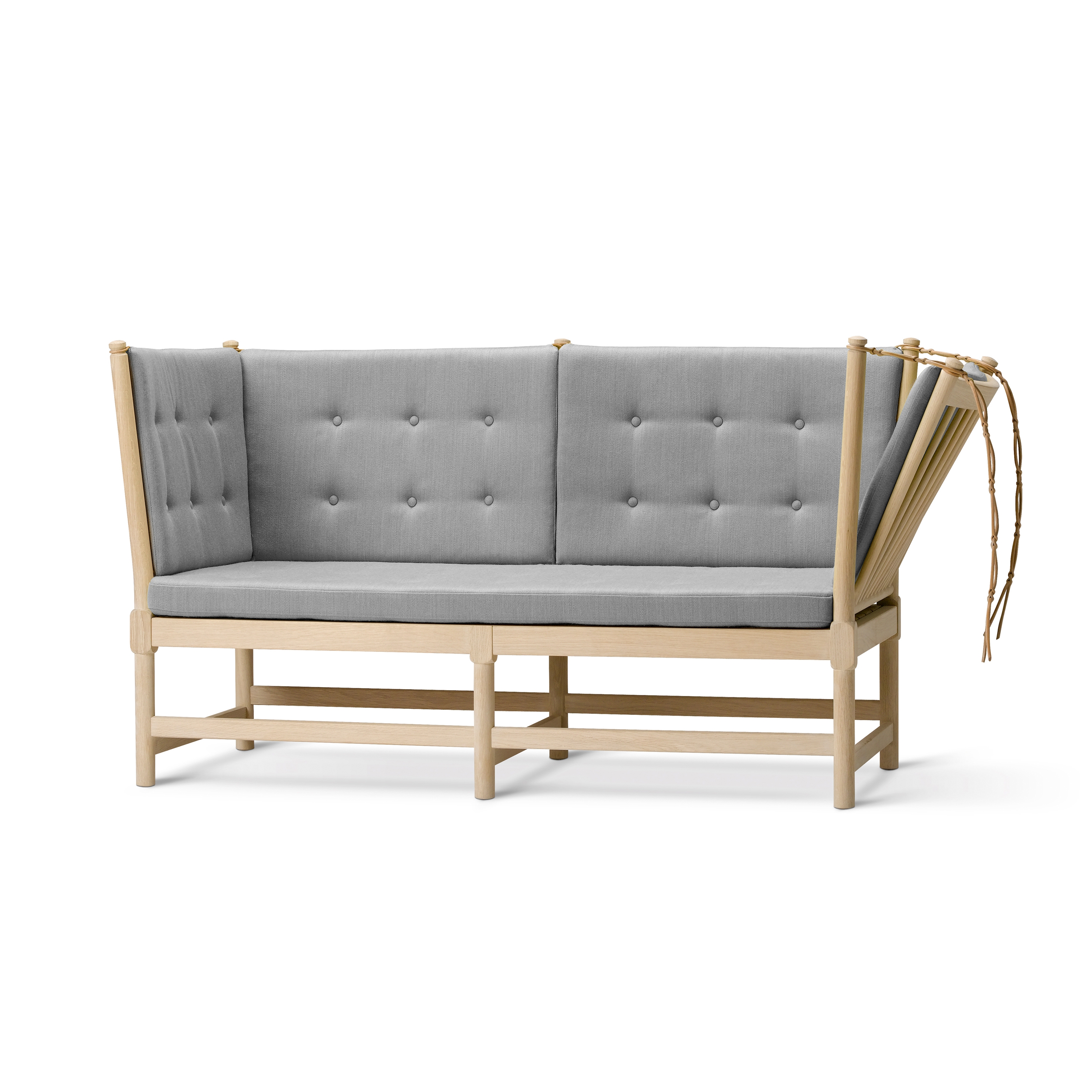 Display product The Spoke-back Sofa from manufacturer Fredericia Furniture