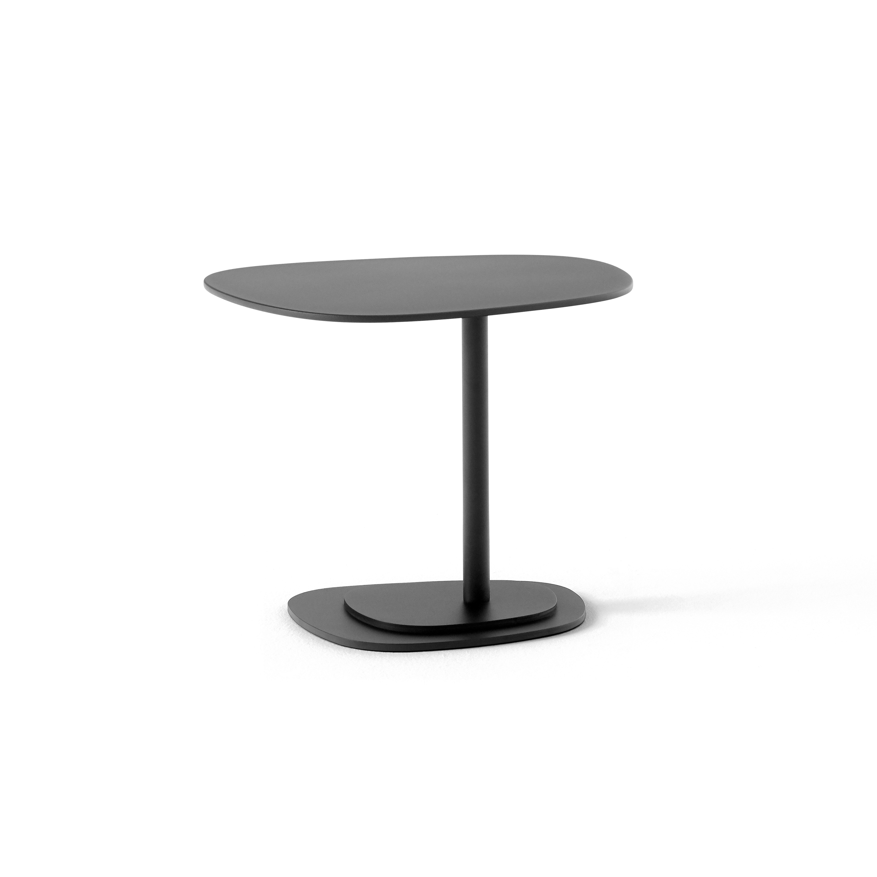 Mostra il prodotto Insula Picolo Table del produttore Fredericia Furniture