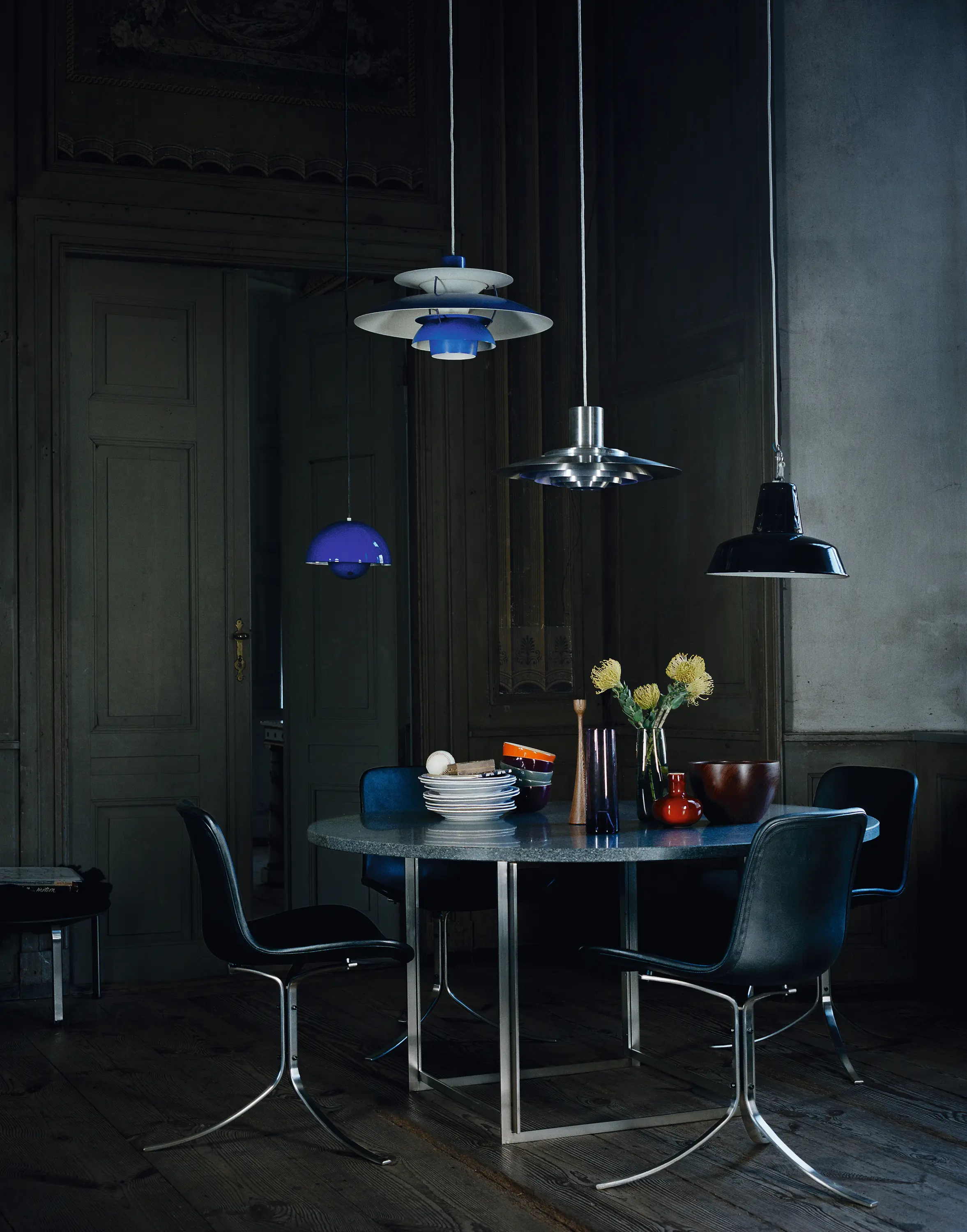 Fritz Hansen - PK54A™ | Table | Marble | PK 54A Extension ring ash | Satin brushed stainless steel base