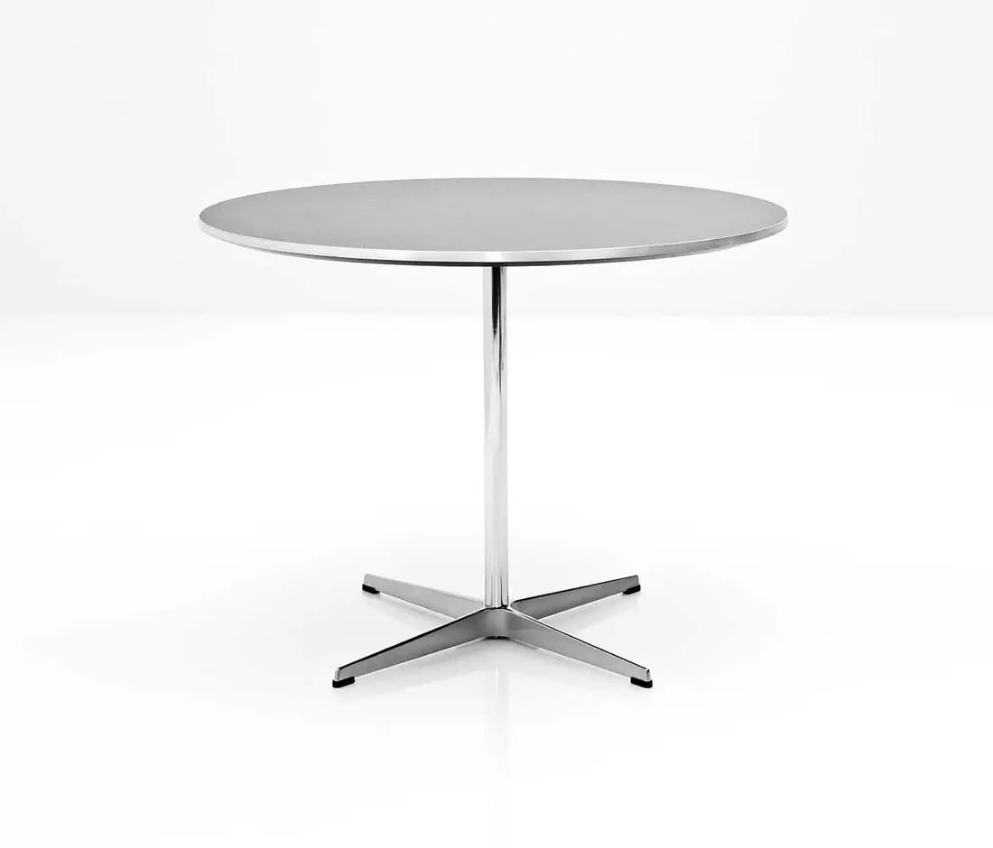 Fritz Hansen - Rectangular | Dining table | B637 | Black laminate | Chrome span legs