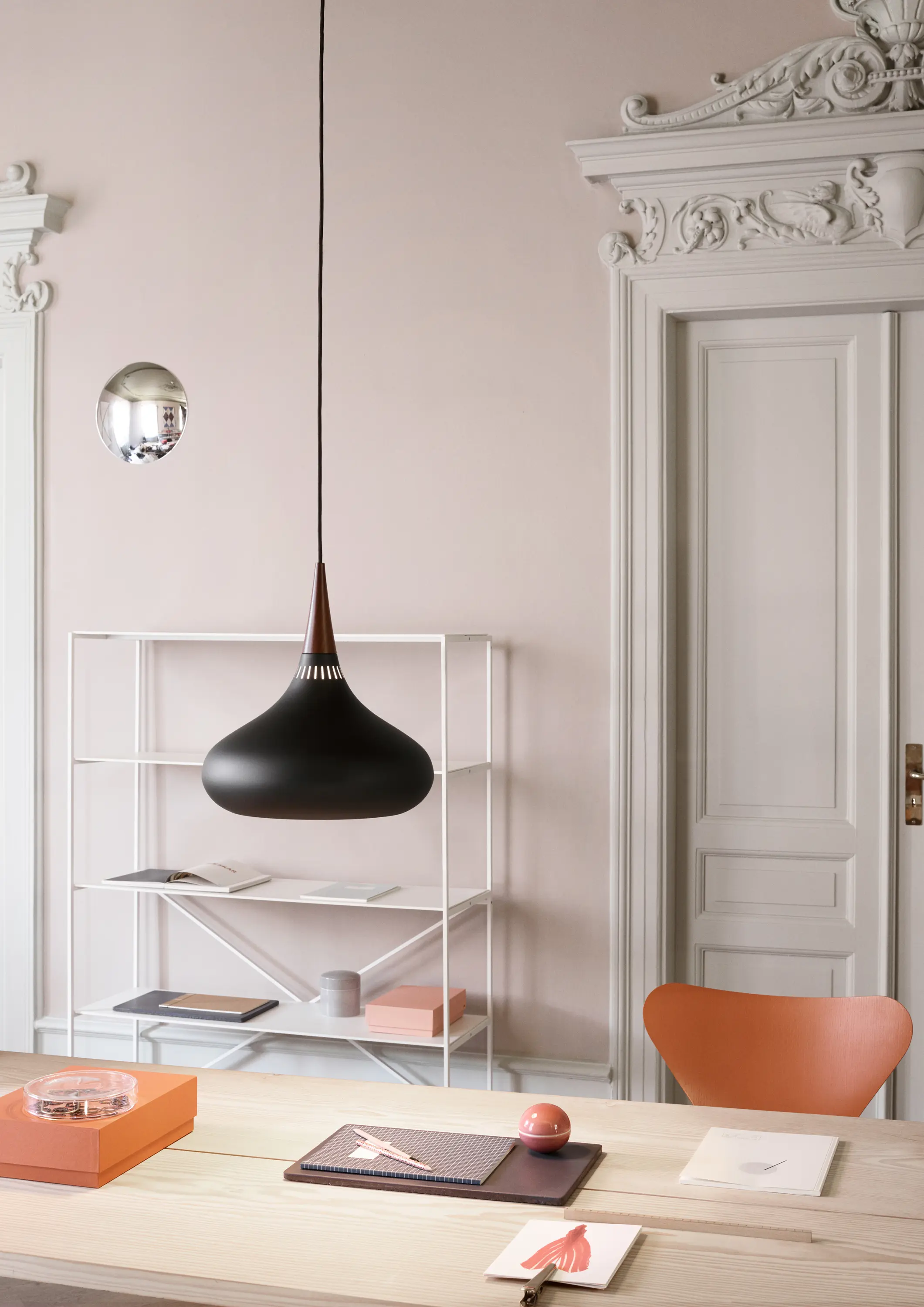 Fritz Hansen - Orient™ | Pendant | P3 | Aluminum | Oak suspension