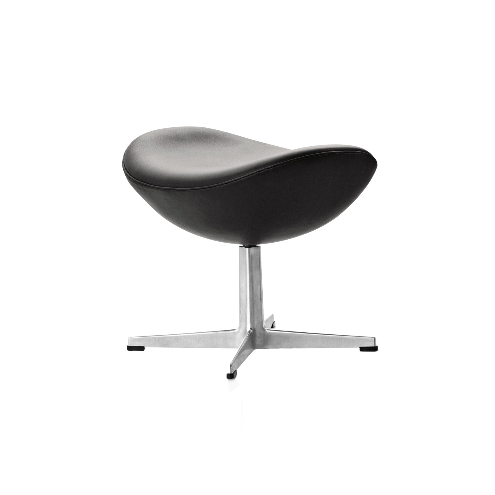 Display product Egg™ Footstool | 3127 | Black leather | Polished aluminum base from manufacturer Fritz Hansen