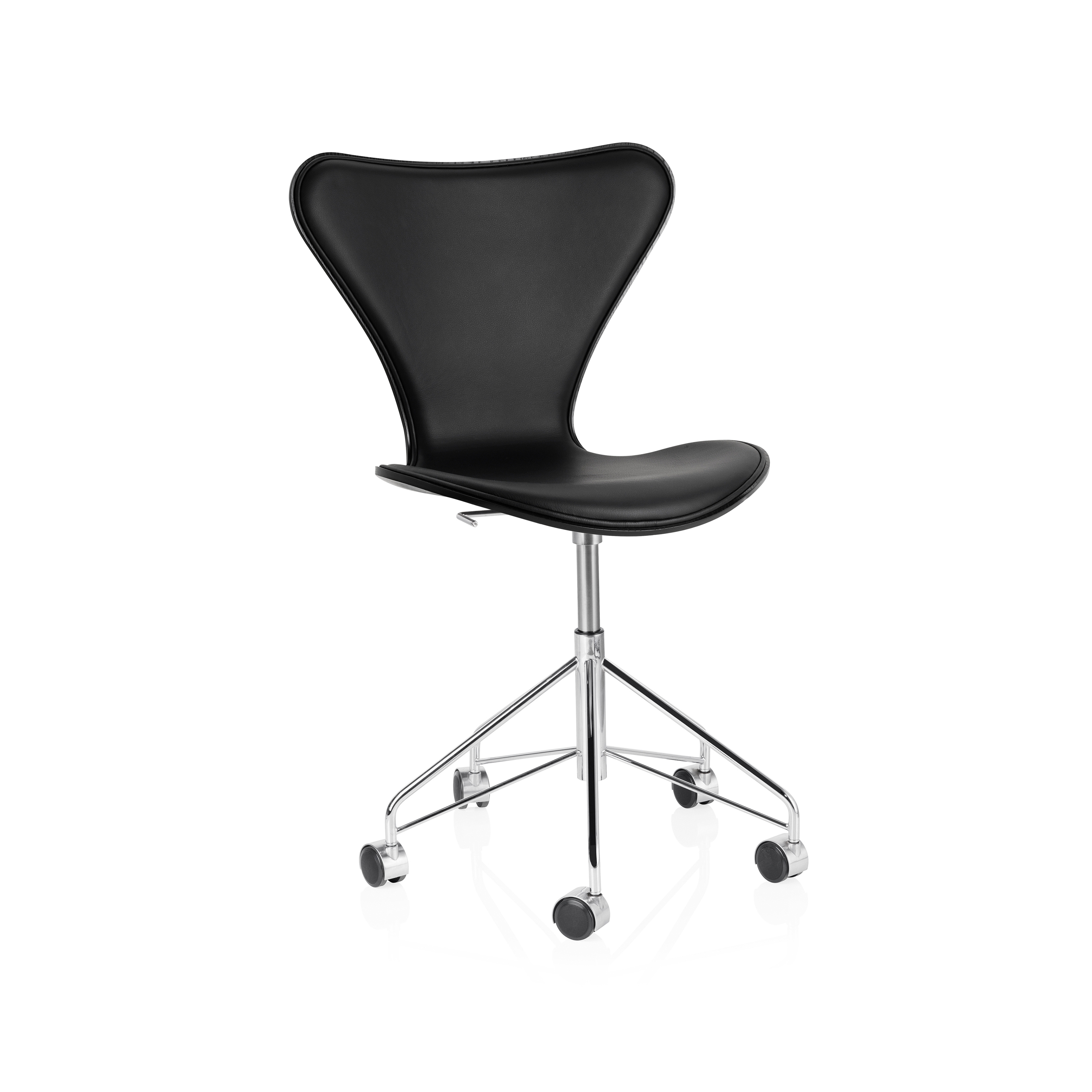 Series 7™ | Chair | 3117 | Front upholsred | Chrome wheel base