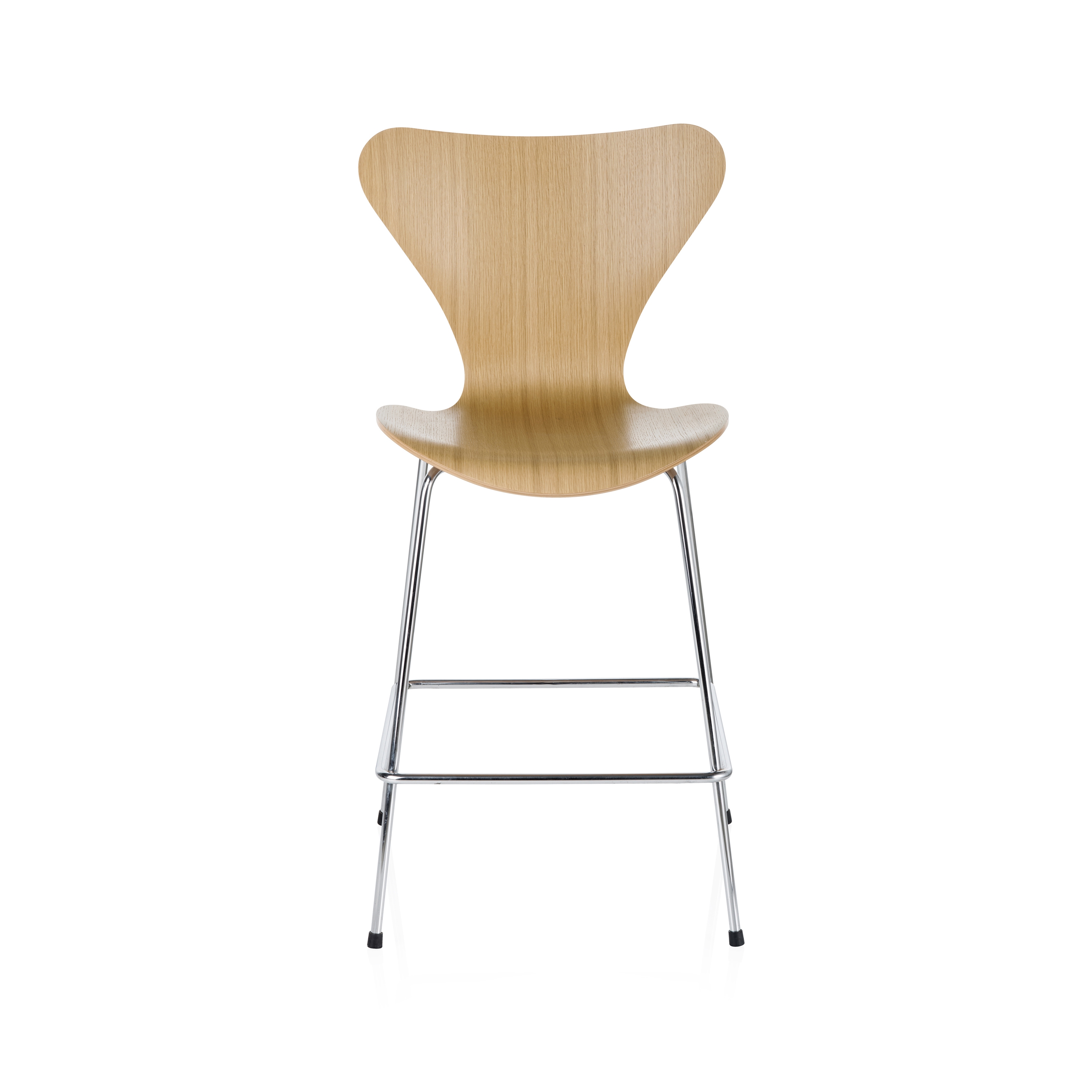Display product Series 7™ | Counter stool | 3187 | Oak | Chrome base from manufacturer Fritz Hansen