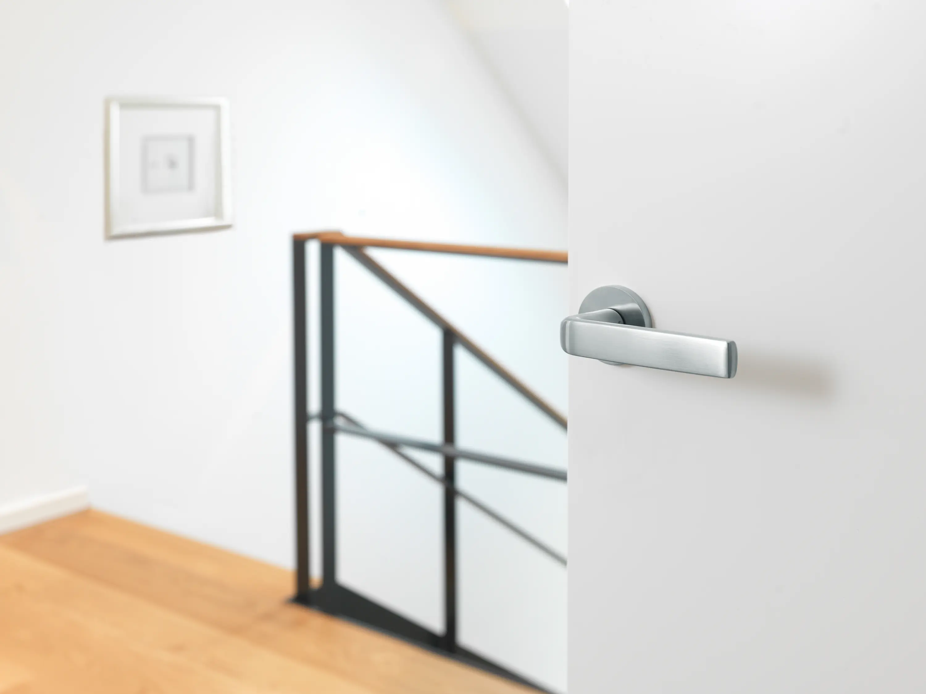 gallery-slide-0