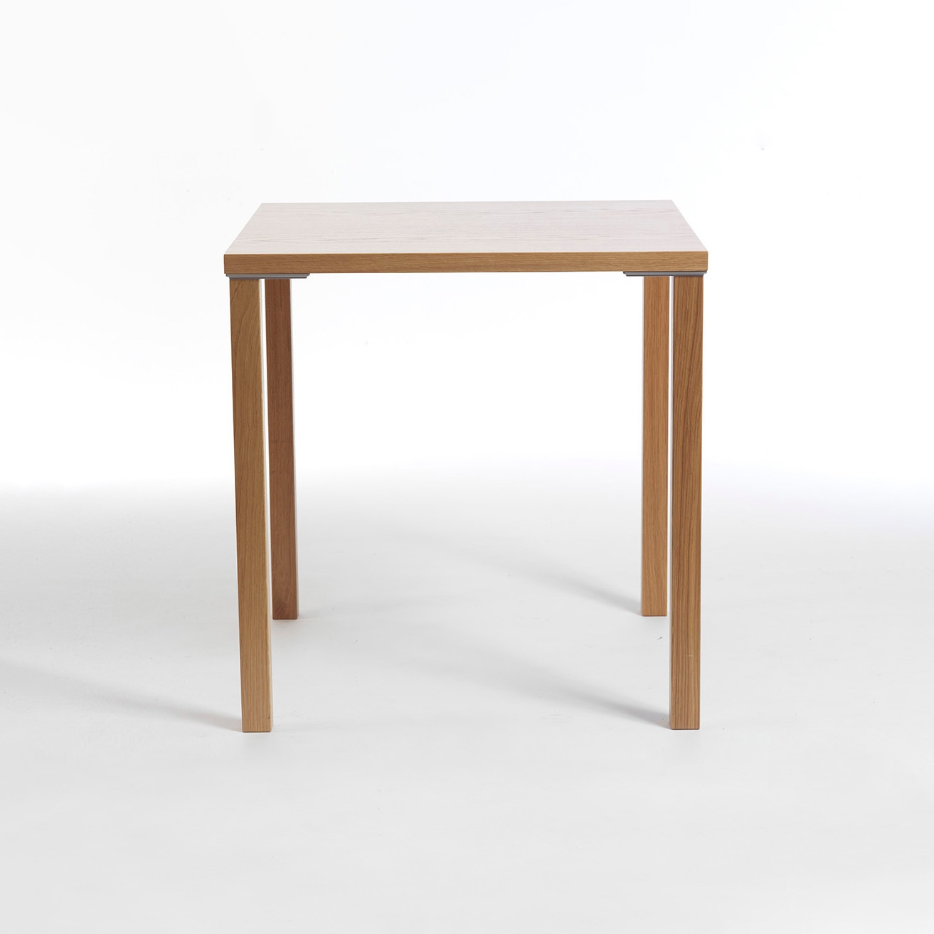 Mostrar el producto M-table del fabricante Gärsnäs