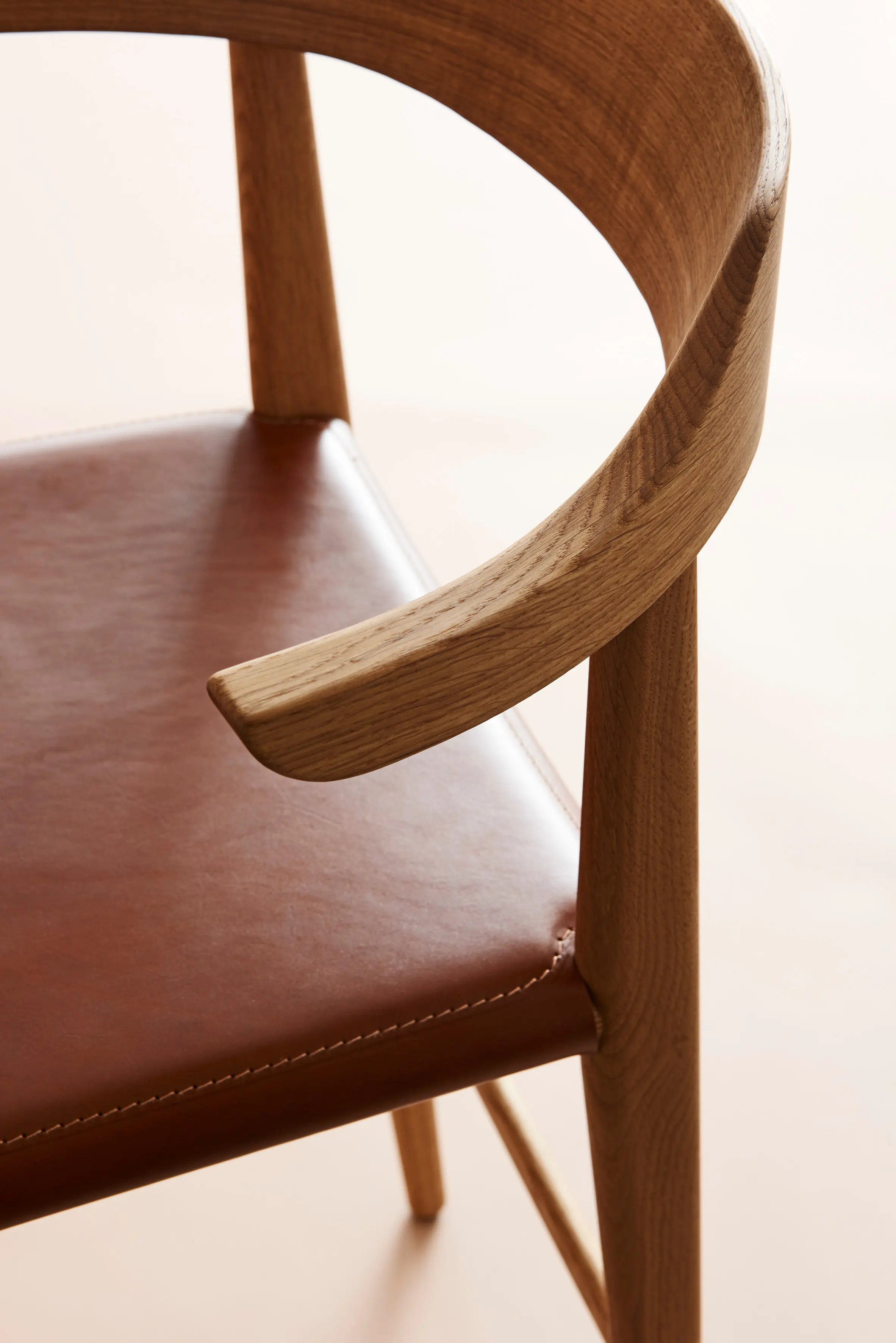 Gärsnäs - Hedda bar stool