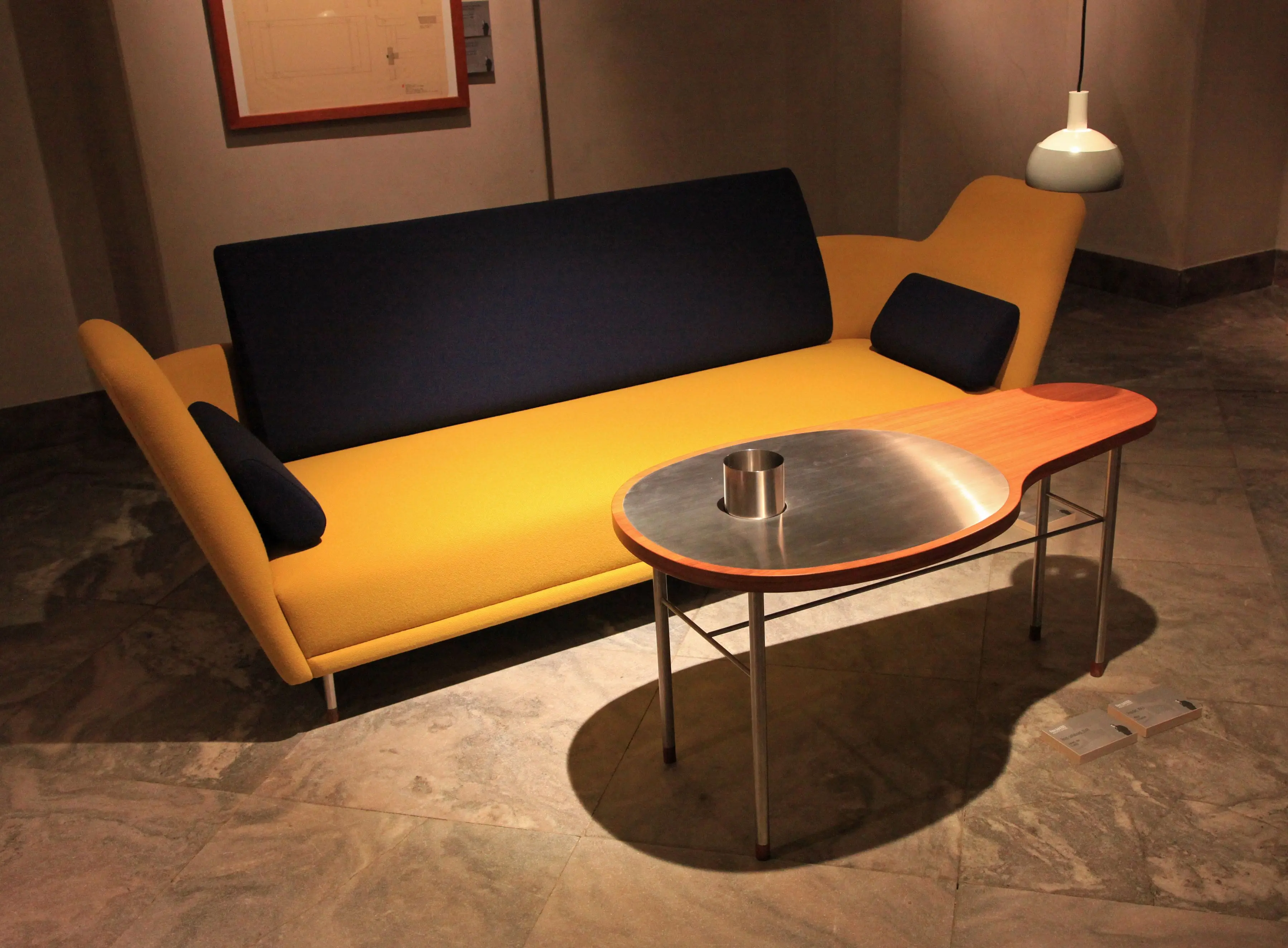 House of Finn Juhl - Onecollection - Ross Table